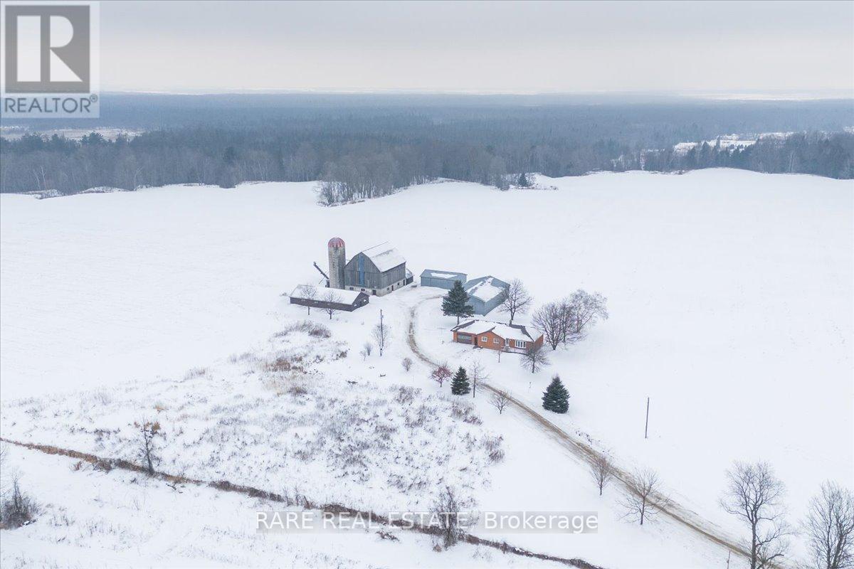 4268 Holler Road, Springwater, Ontario  L0M 1T0 - Photo 3 - S11958617