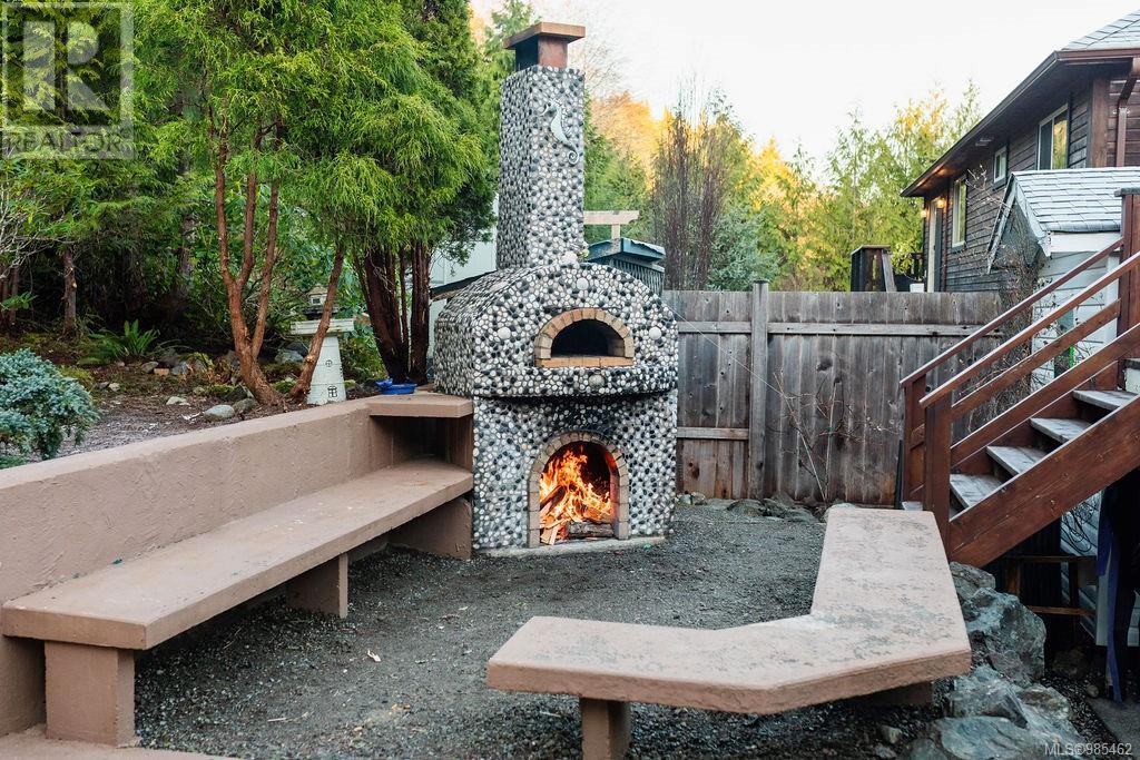 345 Lone Cone Rd, Tofino, British Columbia  V0R 2Z0 - Photo 14 - 985462