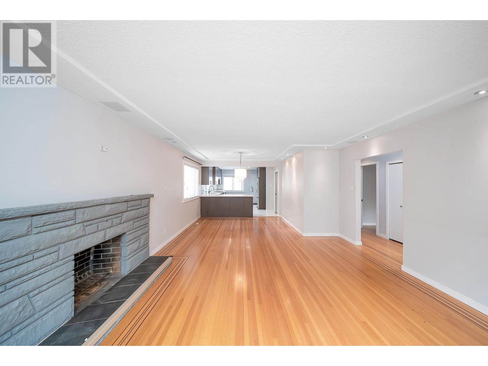 Property at 3063 ROSEMONT DRIVE image 5