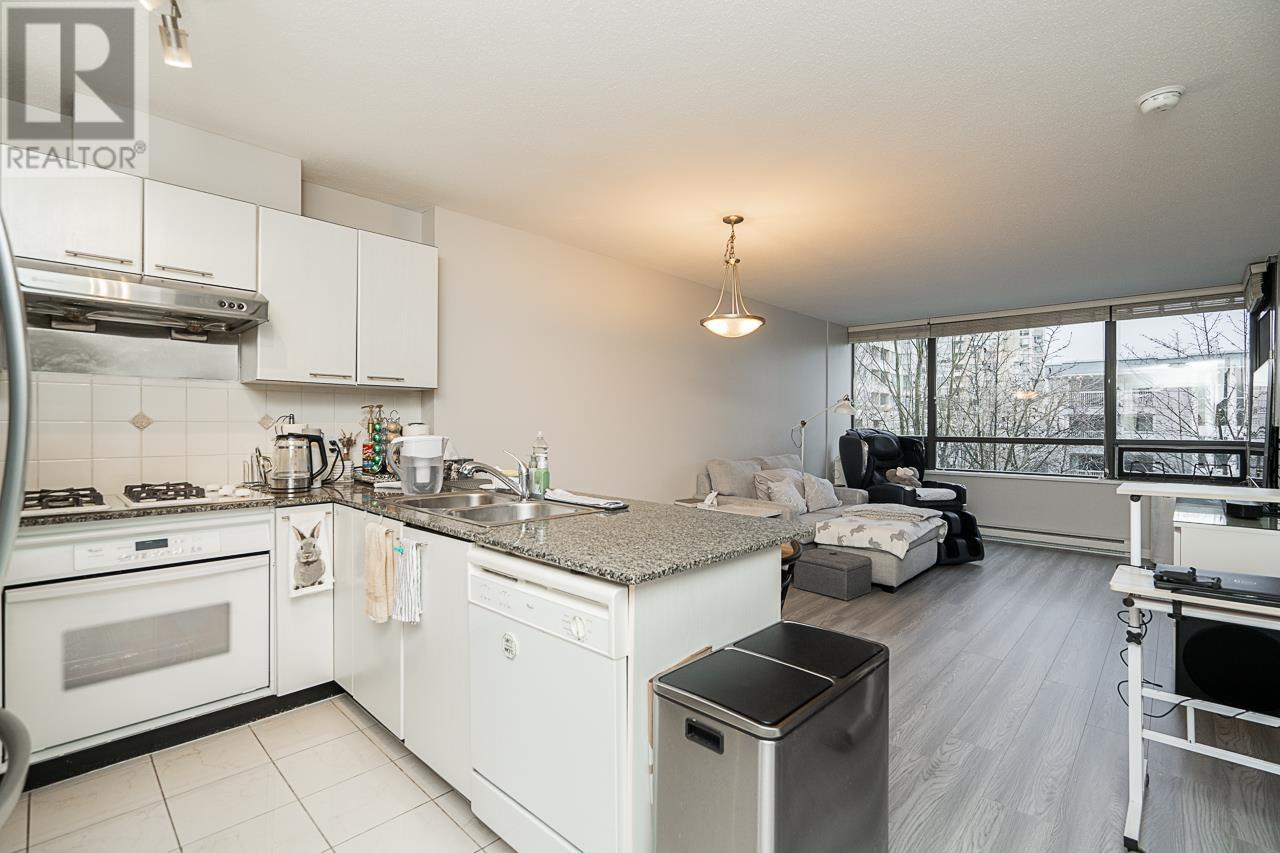 Listing Picture 7 of 32 : 306 6331 BUSWELL STREET, Richmond / 烈治文 - 魯藝地產 Yvonne Lu Group - MLS Medallion Club Member