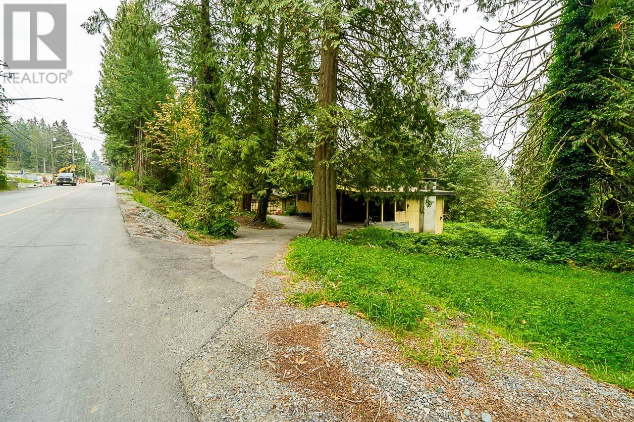 3614 Victoria Drive, Coquitlam, British Columbia  V3E 3H4 - Photo 2 - R2963931