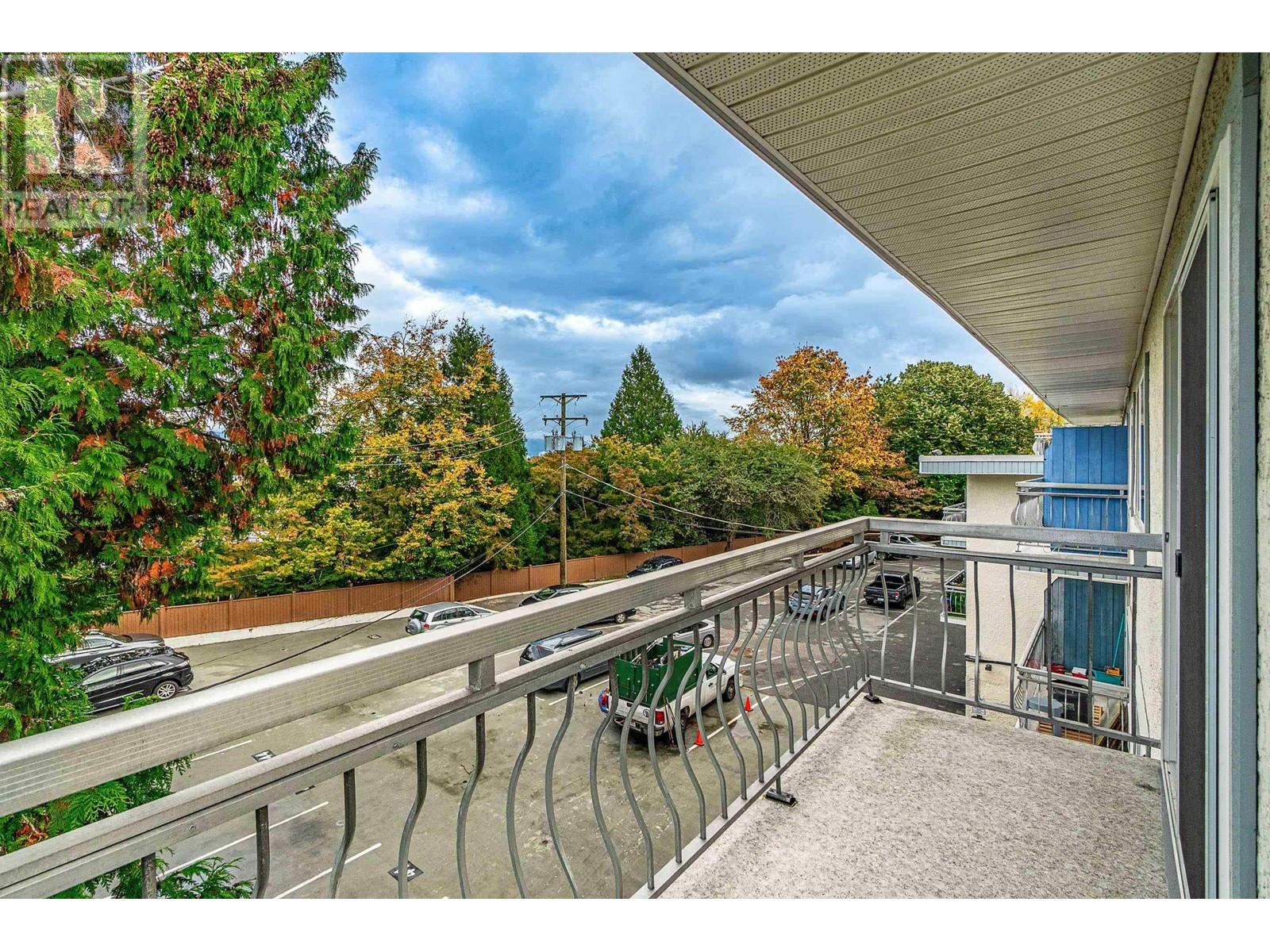 Listing Picture 12 of 14 : 327 711 E 6TH AVENUE, Vancouver / 溫哥華 - 魯藝地產 Yvonne Lu Group - MLS Medallion Club Member