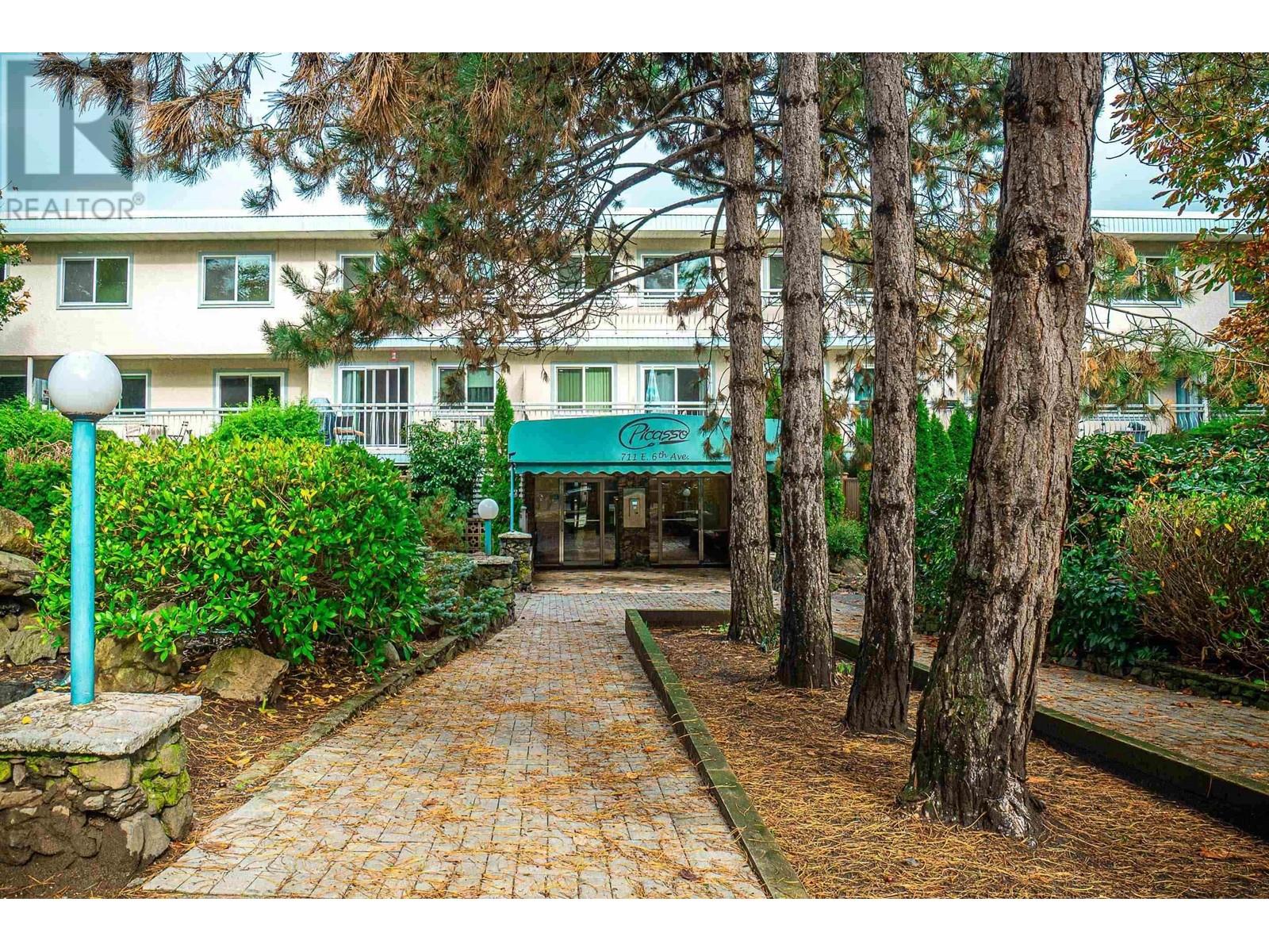 327 711 E 6TH AVENUE, Vancouver