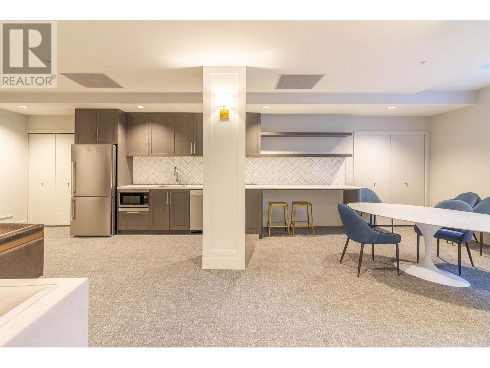 Listing Picture 15 of 24 : 302 2435 KINGSWAY, Vancouver / 溫哥華 - 魯藝地產 Yvonne Lu Group - MLS Medallion Club Member