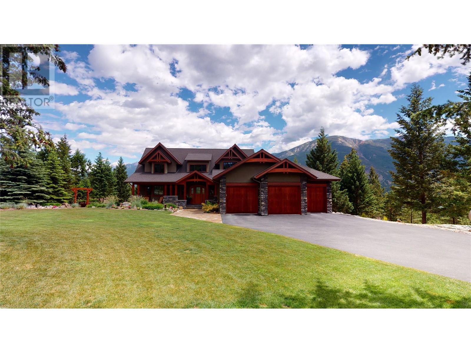 4487 FIR Bay, fairmont hot springs, British Columbia V0B1L2