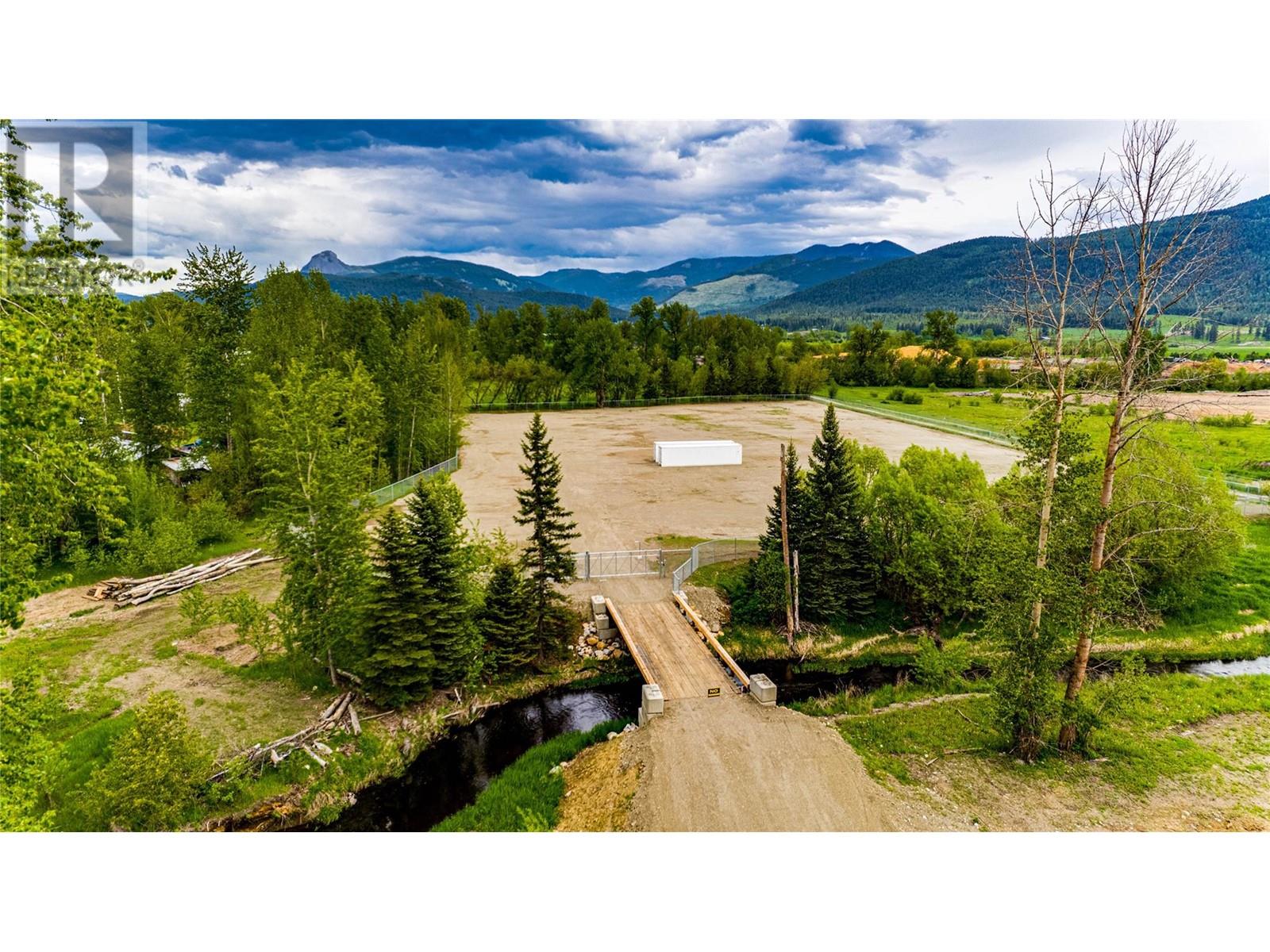 1788 Vernon Street, lumby, British Columbia V0E2G0