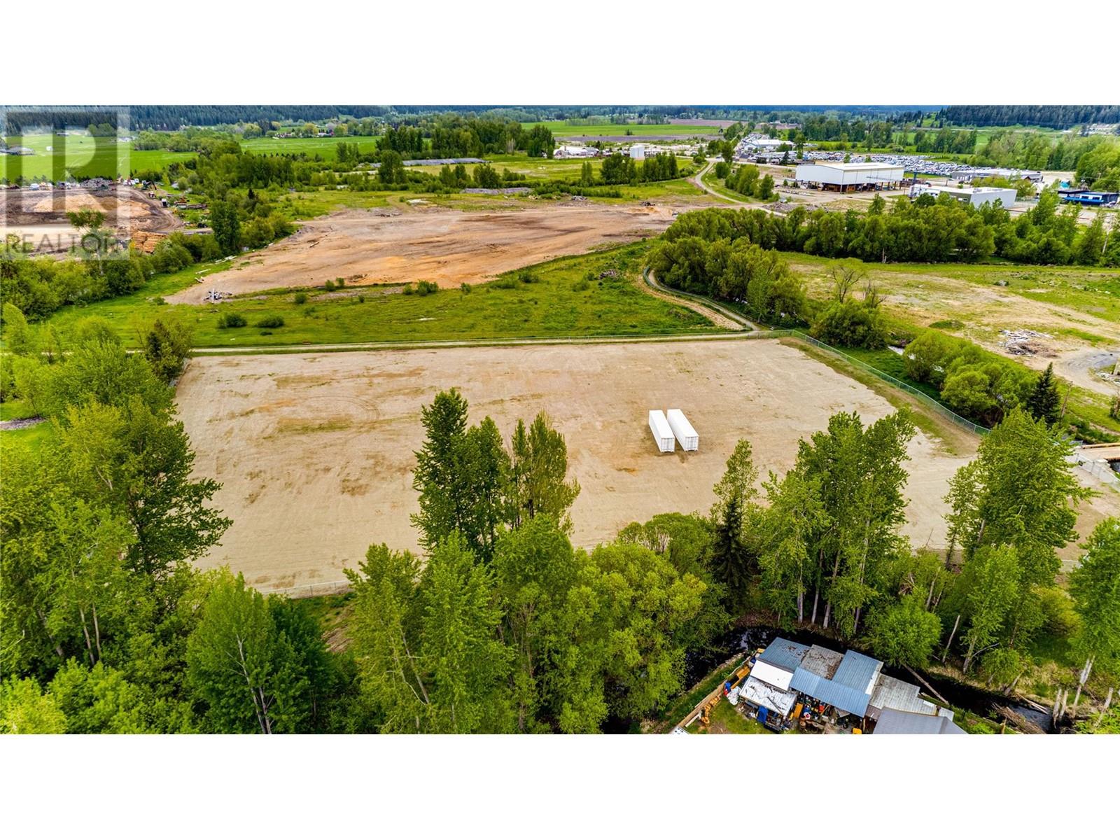 1788 Vernon Street, Lumby, British Columbia  V0E 2G0 - Photo 9 - 10334582