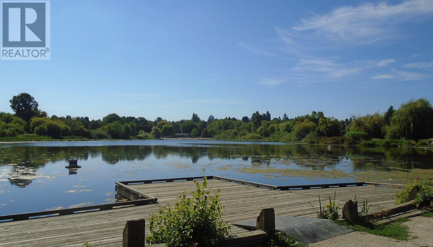 Listing Picture 14 of 16 : A 3381 VICTORIA DRIVE, Vancouver / 溫哥華 - 魯藝地產 Yvonne Lu Group - MLS Medallion Club Member