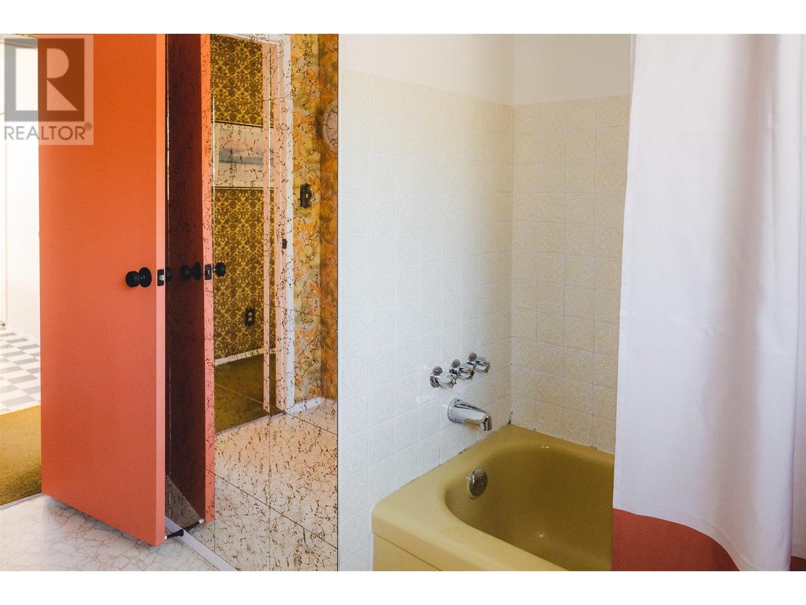 1738 Smithson Drive, Kelowna, British Columbia  V1Y 4E3 - Photo 31 - 10334557