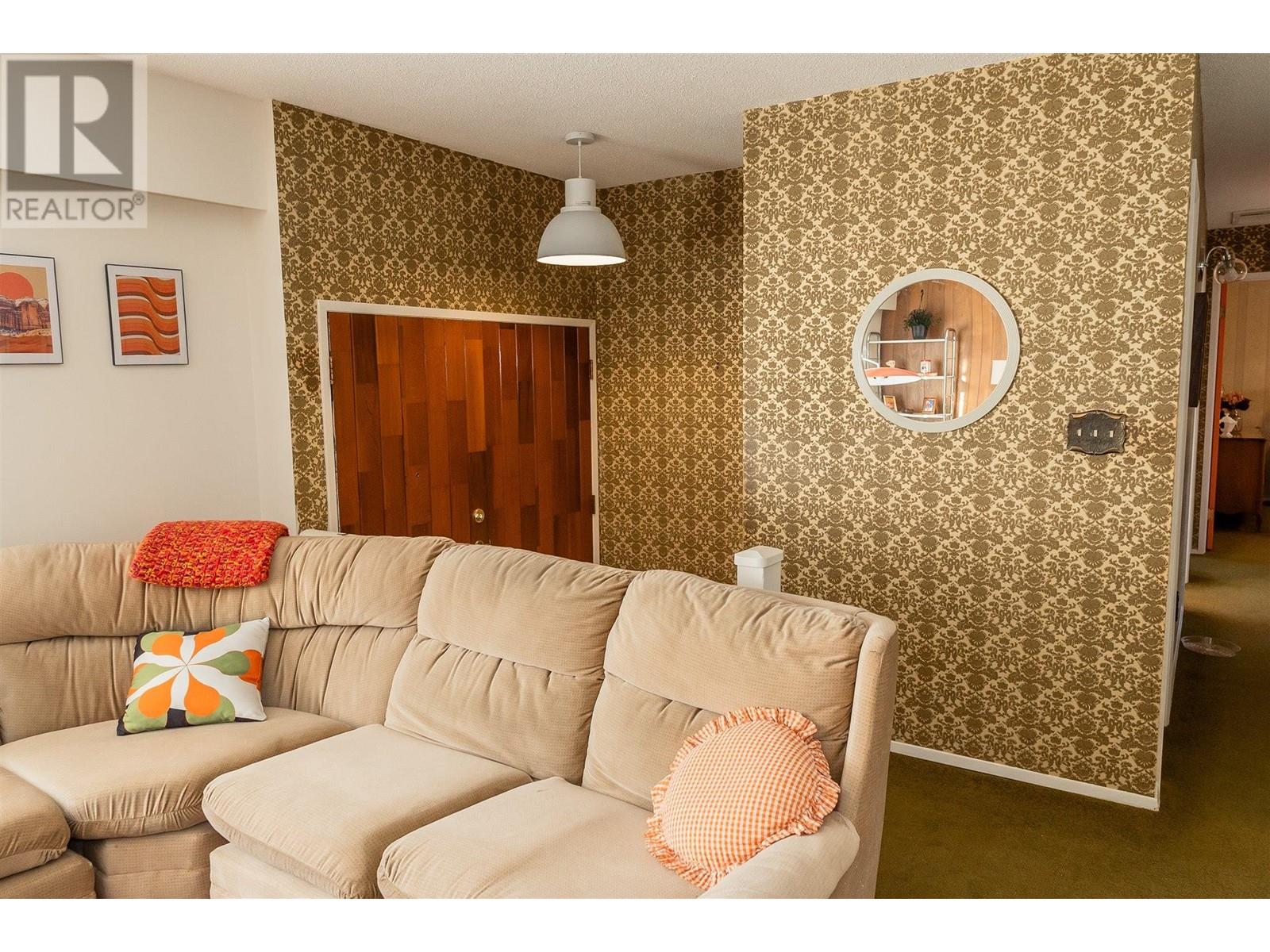 1738 Smithson Drive, Kelowna, British Columbia  V1Y 4E3 - Photo 6 - 10334557