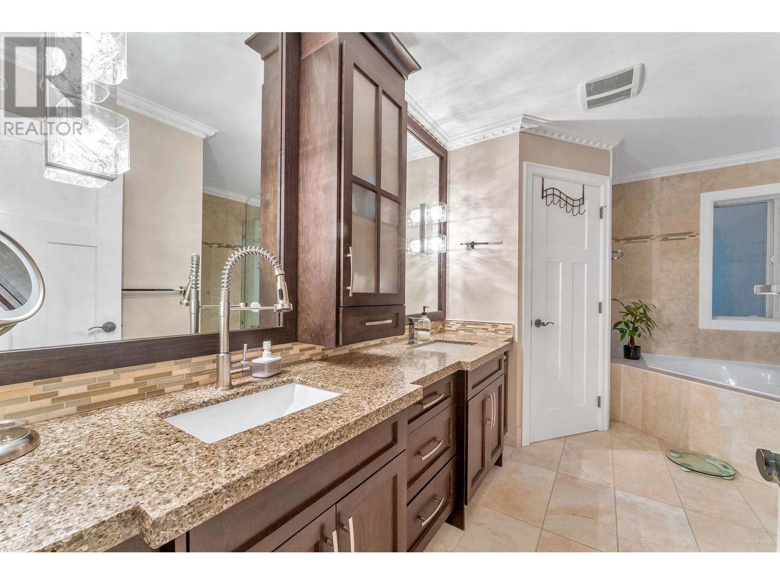 13406 236 Street, Maple Ridge, British Columbia  V4R 0E4 - Photo 24 - R2963492