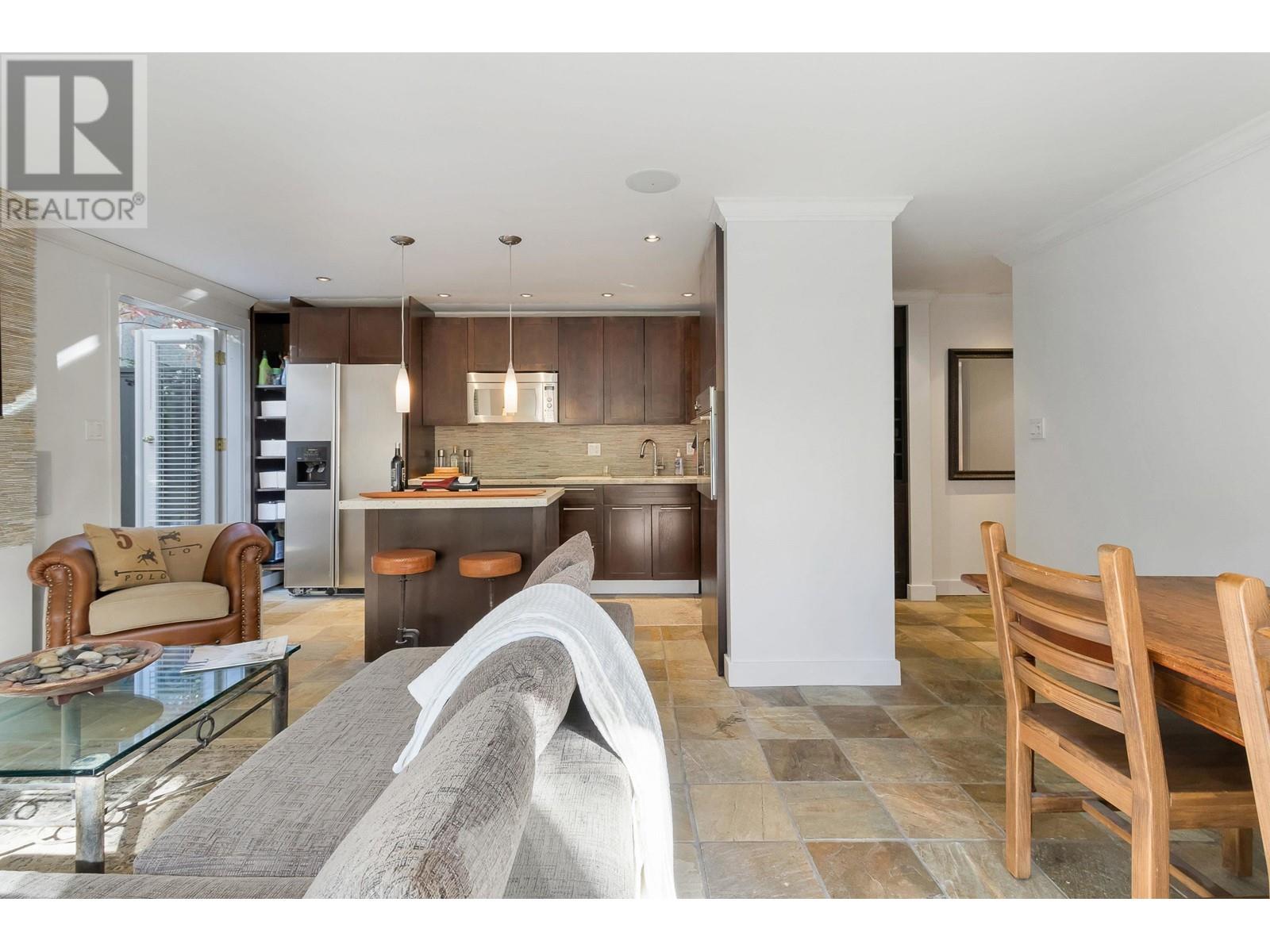 Listing Picture 6 of 15 : 110 1933 W 5TH AVENUE, Vancouver / 溫哥華 - 魯藝地產 Yvonne Lu Group - MLS Medallion Club Member