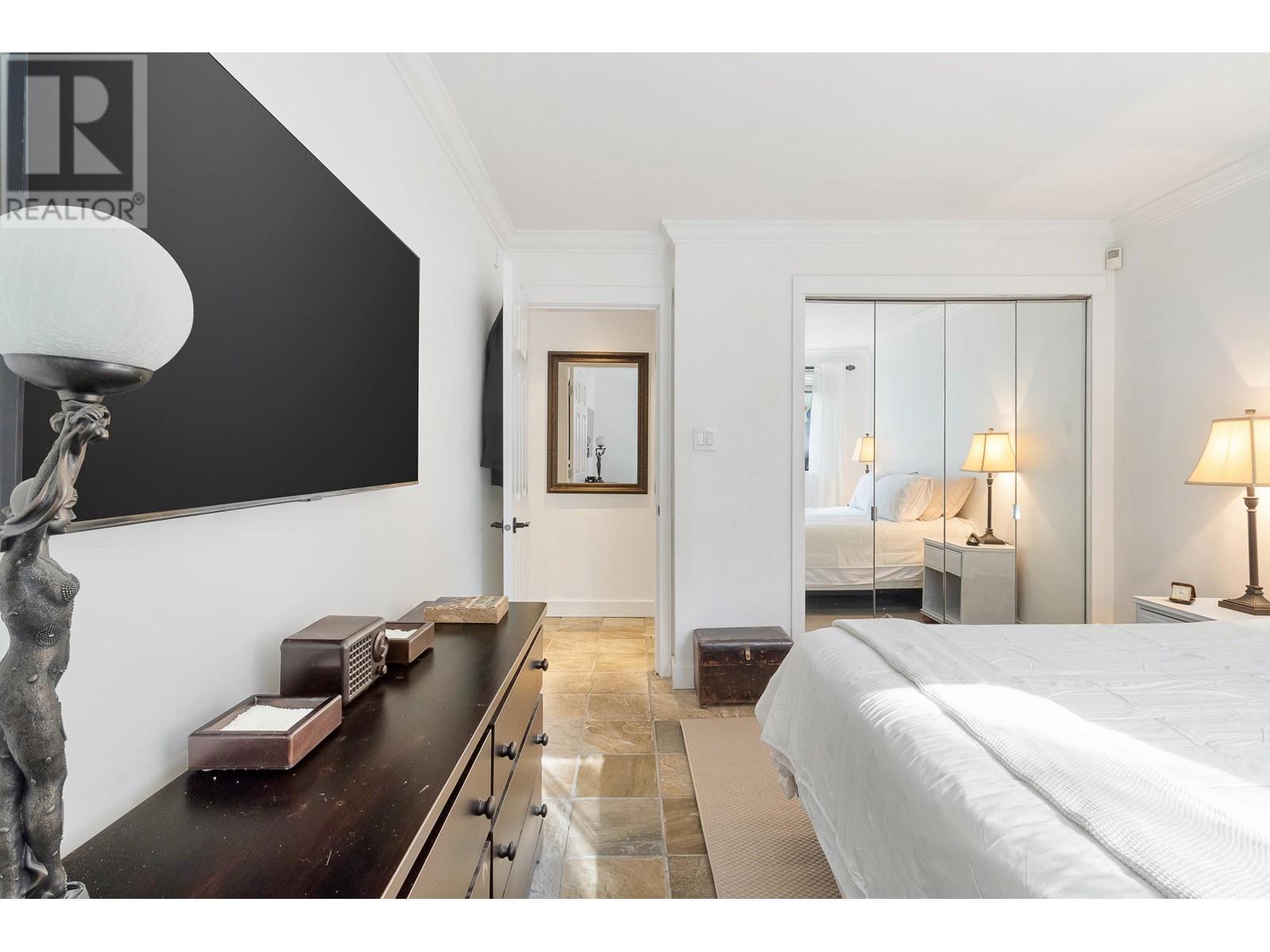 Listing Picture 7 of 15 : 110 1933 W 5TH AVENUE, Vancouver / 溫哥華 - 魯藝地產 Yvonne Lu Group - MLS Medallion Club Member