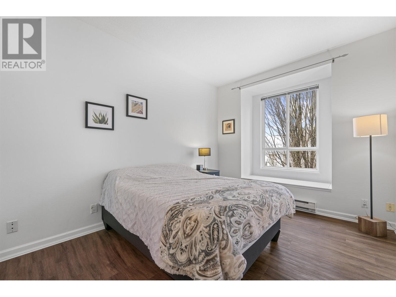 Listing Picture 20 of 33 : 407 8495 JELLICOE STREET, Vancouver / 溫哥華 - 魯藝地產 Yvonne Lu Group - MLS Medallion Club Member