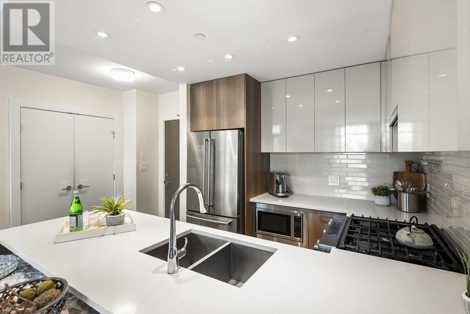 307 258 Nelson's Court, New Westminster, British Columbia  V3L 0J9 - Photo 8 - R2963909