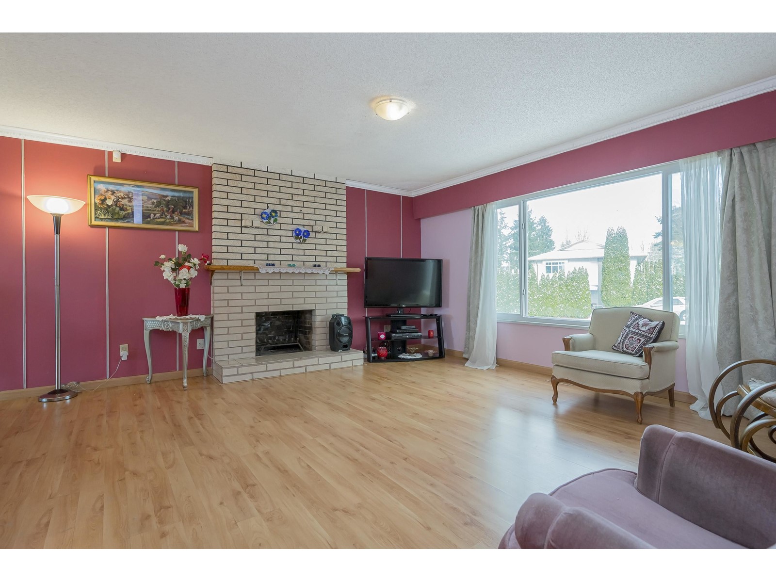 Property at 13248 98A AVENUE image 4