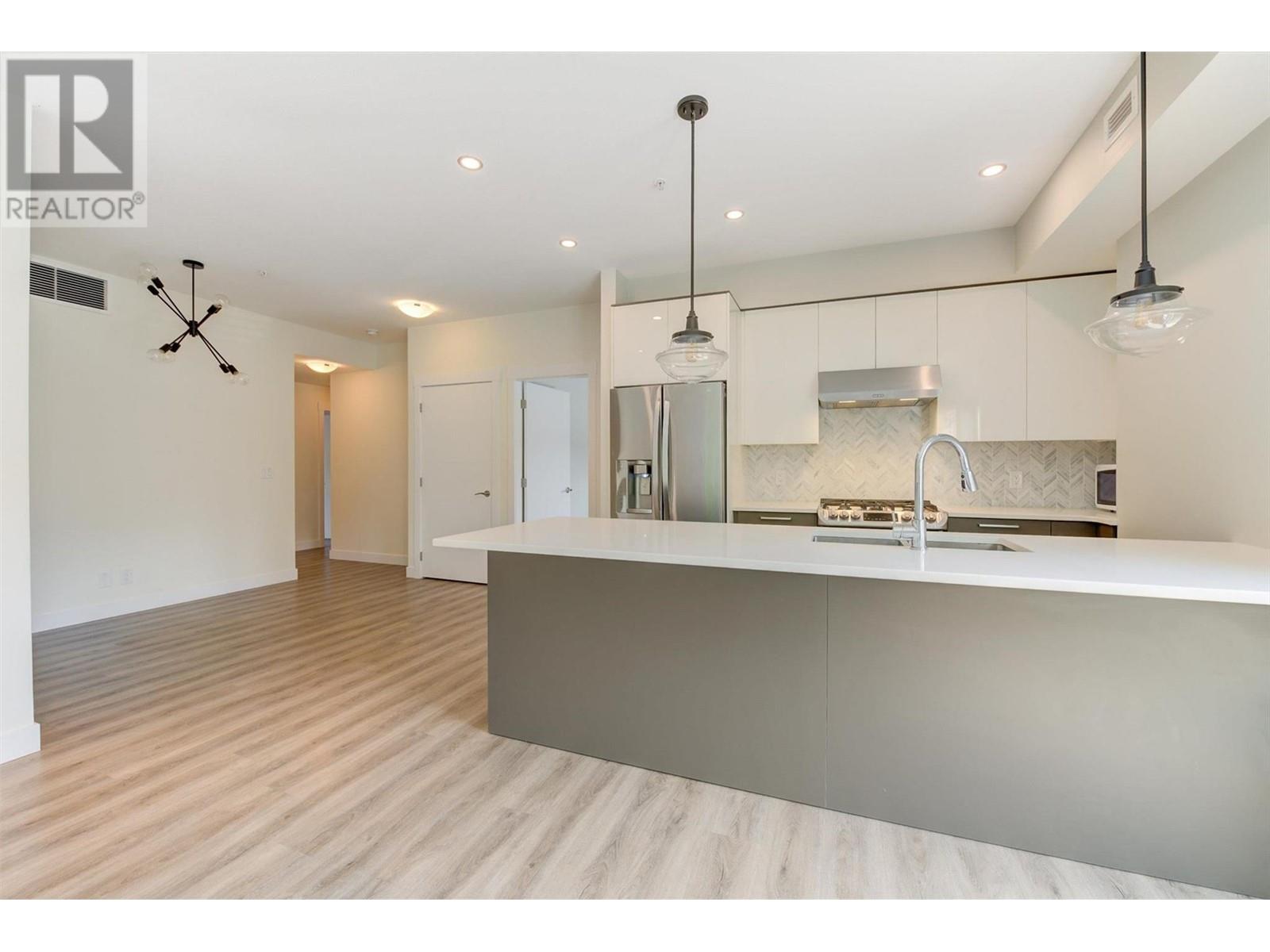 Property at 1883 Water Street Unit# 209 image 5