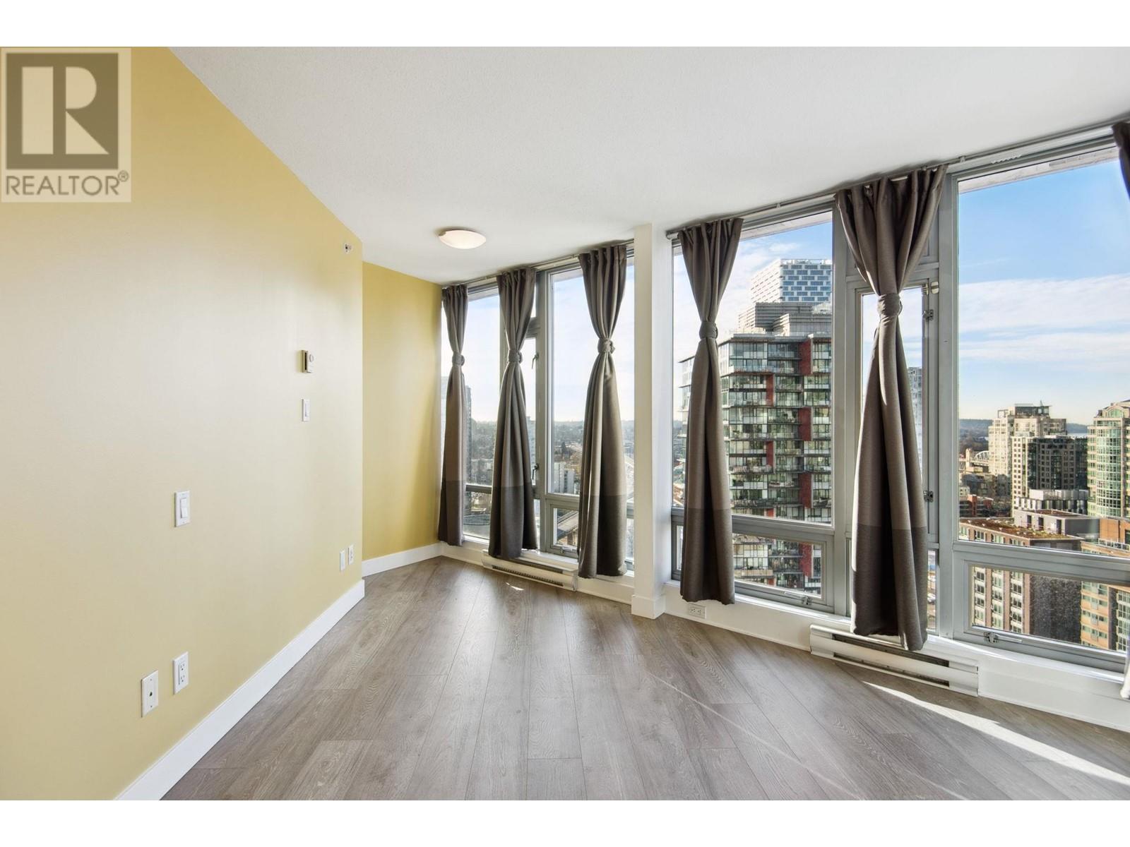 Listing Picture 16 of 31 : 2203 1255 SEYMOUR STREET, Vancouver / 溫哥華 - 魯藝地產 Yvonne Lu Group - MLS Medallion Club Member