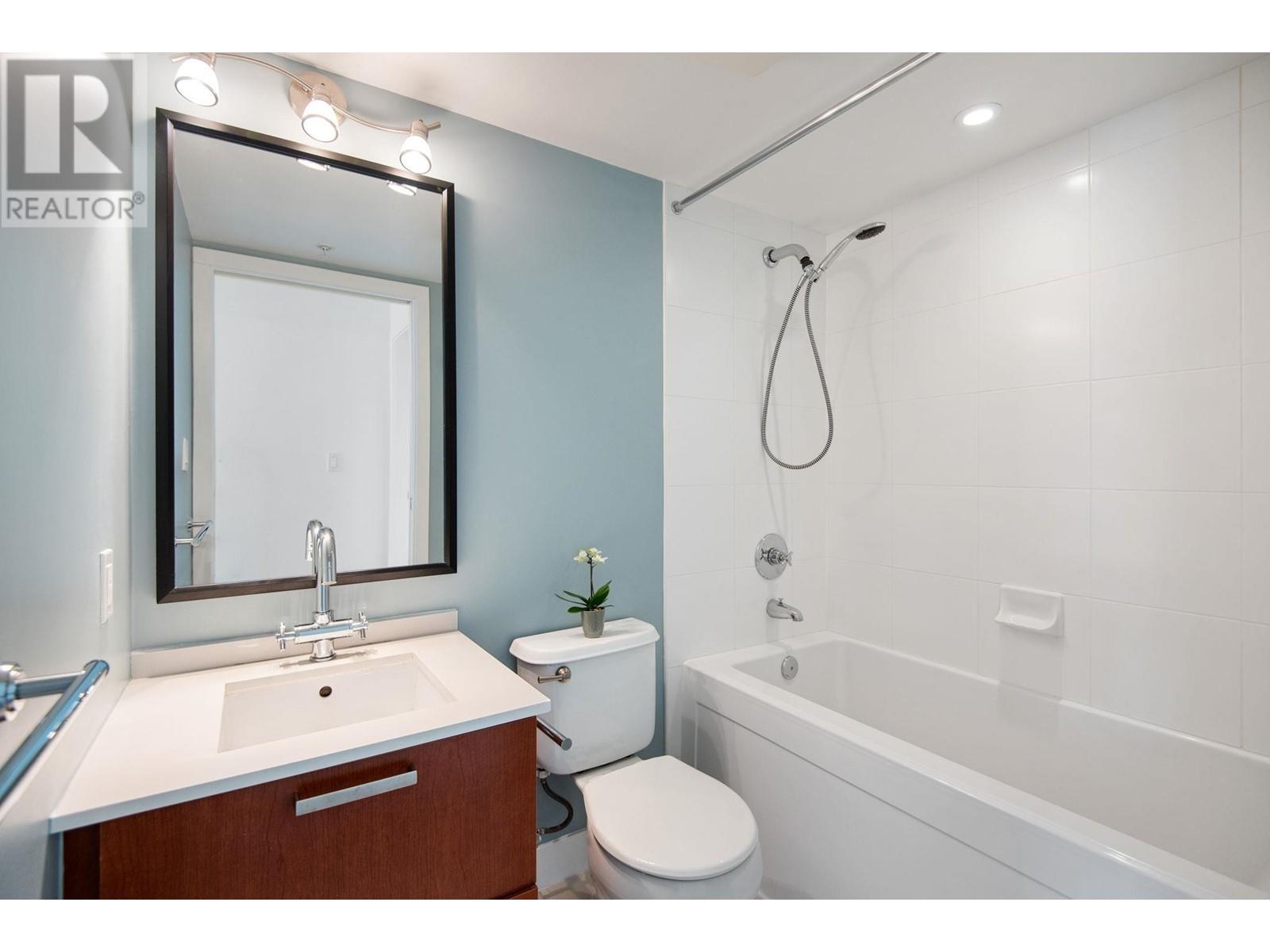 Listing Picture 17 of 31 : 2203 1255 SEYMOUR STREET, Vancouver / 溫哥華 - 魯藝地產 Yvonne Lu Group - MLS Medallion Club Member