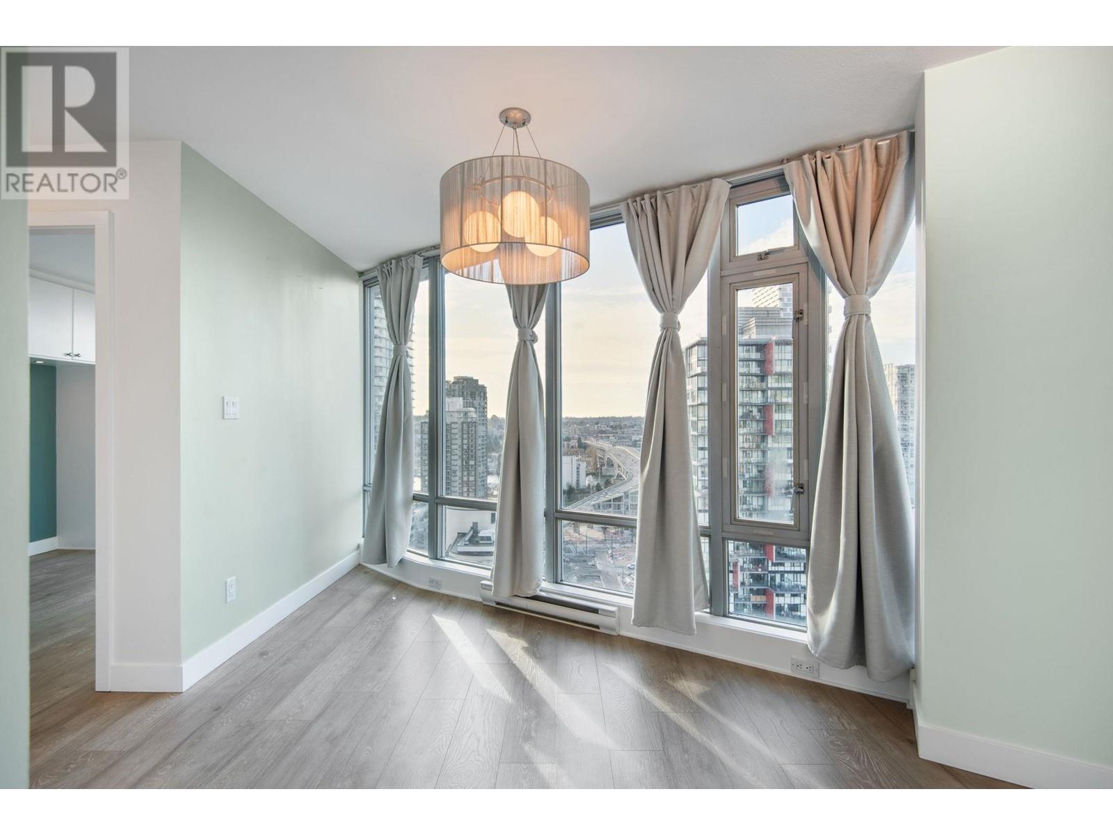 Listing Picture 7 of 31 : 2203 1255 SEYMOUR STREET, Vancouver / 溫哥華 - 魯藝地產 Yvonne Lu Group - MLS Medallion Club Member