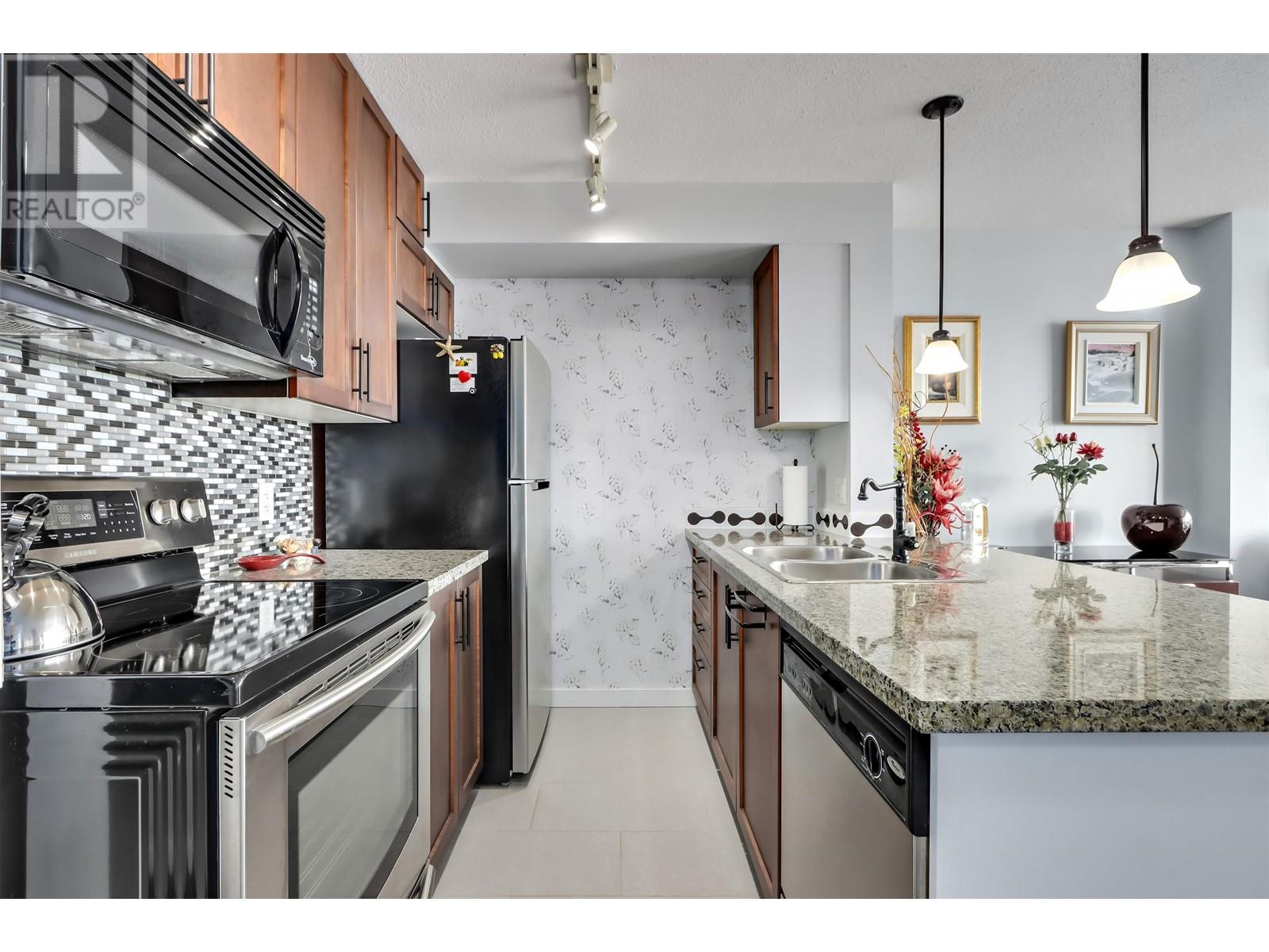 2801 688 ABBOTT STREET, Vancouver