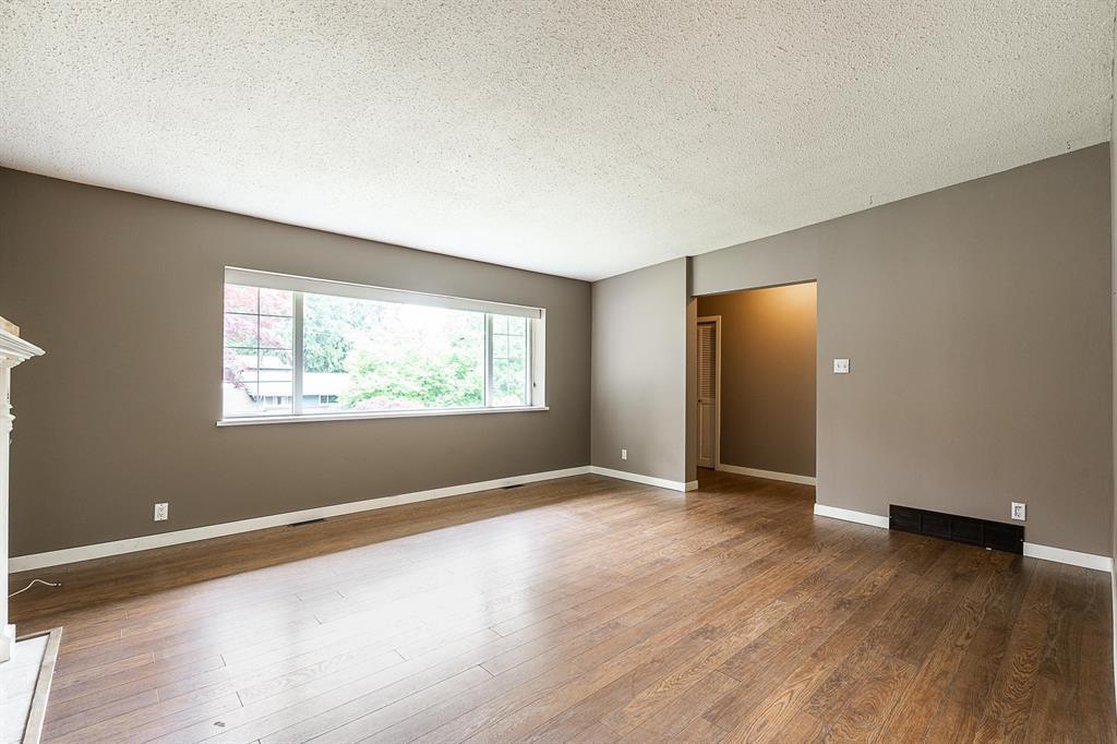34357 Woodbine Crescent, Abbotsford, British Columbia  V2S 2R4 - Photo 6 - R2963236