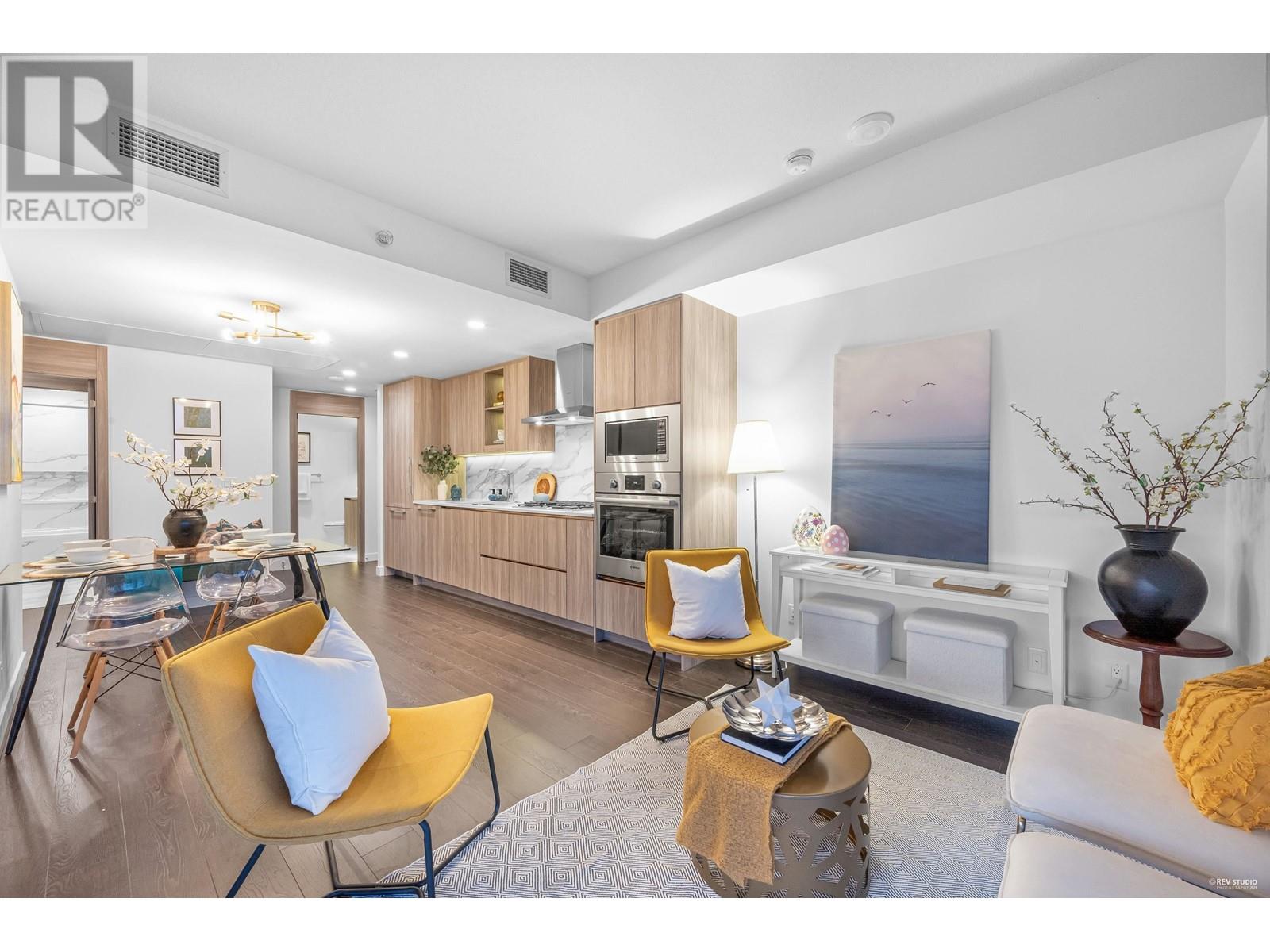1802 4890 LOUGHEED HIGHWAY, Burnaby