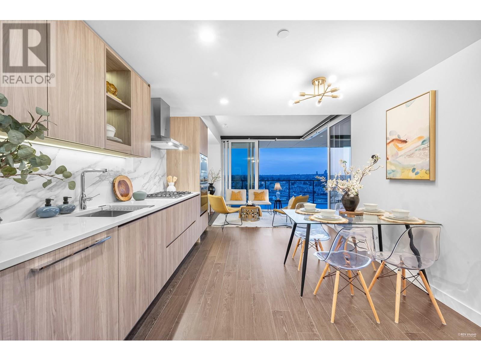 Listing Picture 12 of 37 : 1802 4890 LOUGHEED HIGHWAY, Burnaby / 本拿比 - 魯藝地產 Yvonne Lu Group - MLS Medallion Club Member