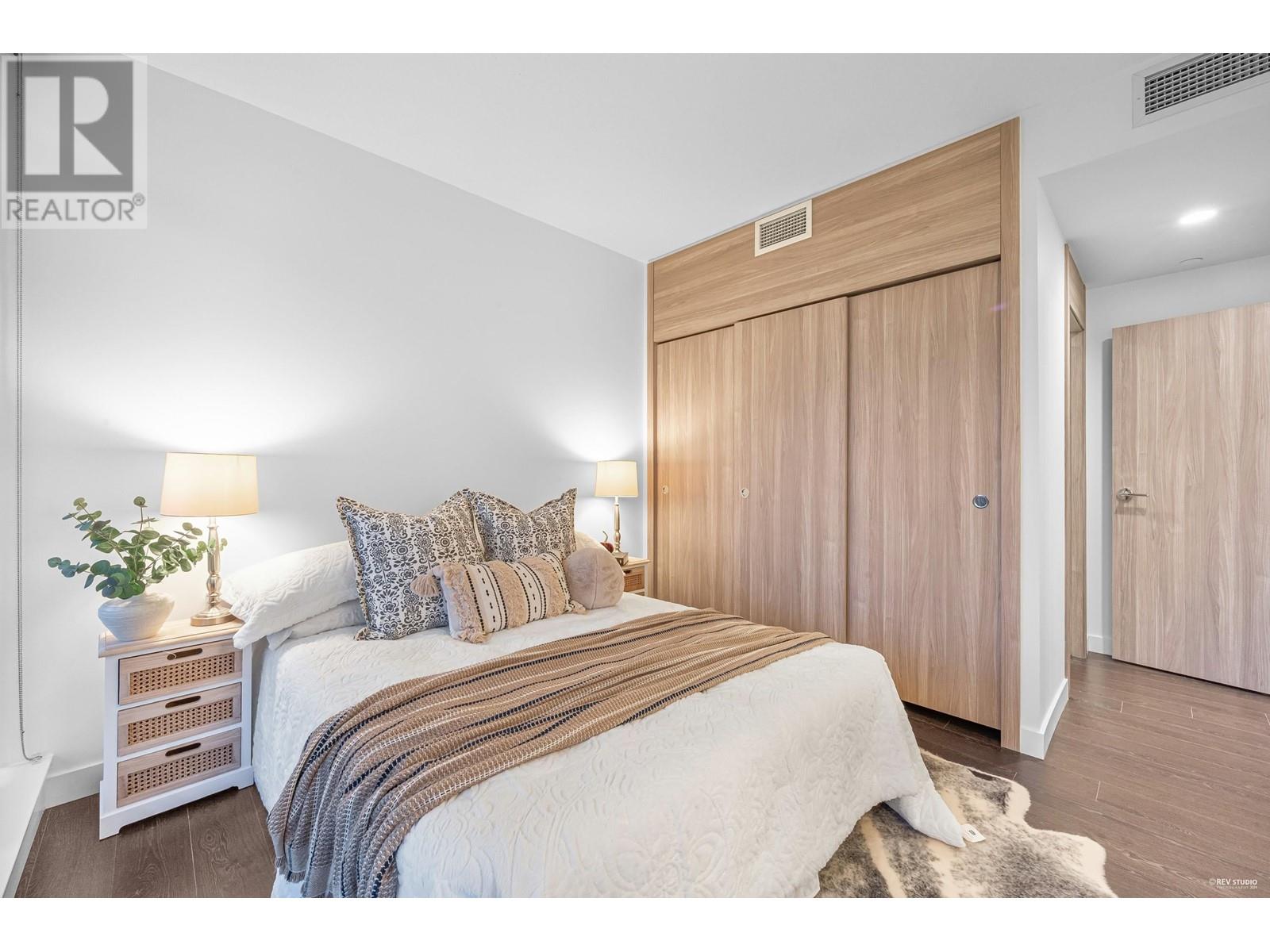 Listing Picture 26 of 37 : 1802 4890 LOUGHEED HIGHWAY, Burnaby / 本拿比 - 魯藝地產 Yvonne Lu Group - MLS Medallion Club Member