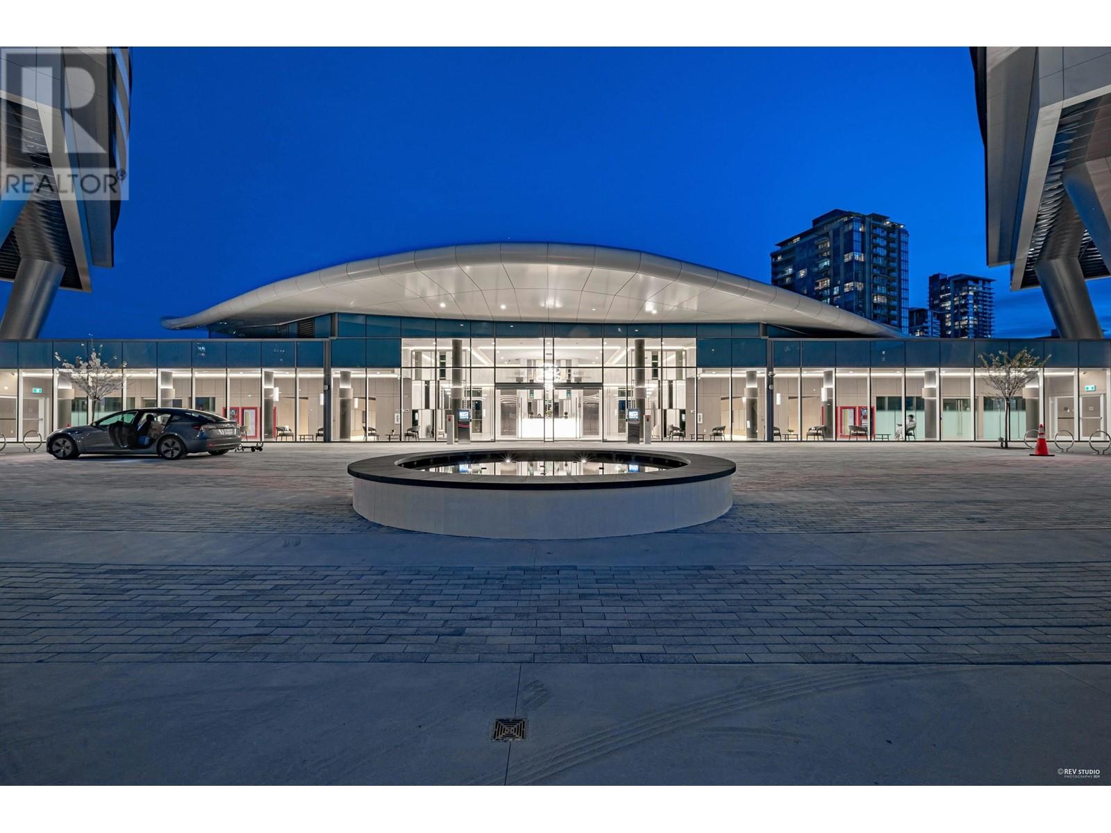 Listing Picture 36 of 37 : 1802 4890 LOUGHEED HIGHWAY, Burnaby / 本拿比 - 魯藝地產 Yvonne Lu Group - MLS Medallion Club Member