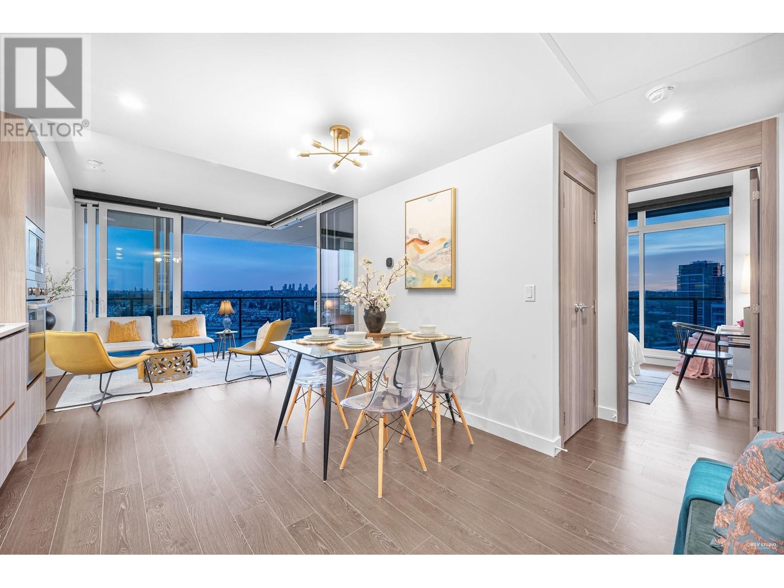 Listing Picture 9 of 37 : 1802 4890 LOUGHEED HIGHWAY, Burnaby / 本拿比 - 魯藝地產 Yvonne Lu Group - MLS Medallion Club Member