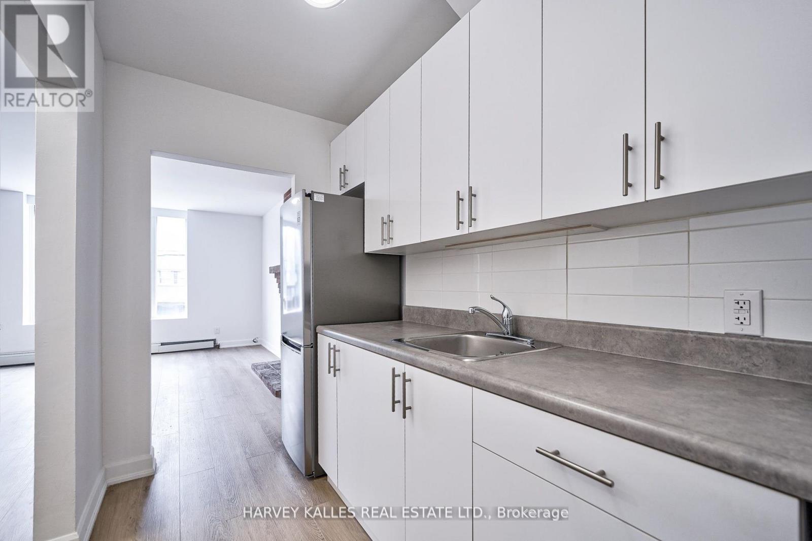 Unit 1 - 1046 Bathurst Street, Toronto, Ontario  M5R 3G7 - Photo 19 - C11958853