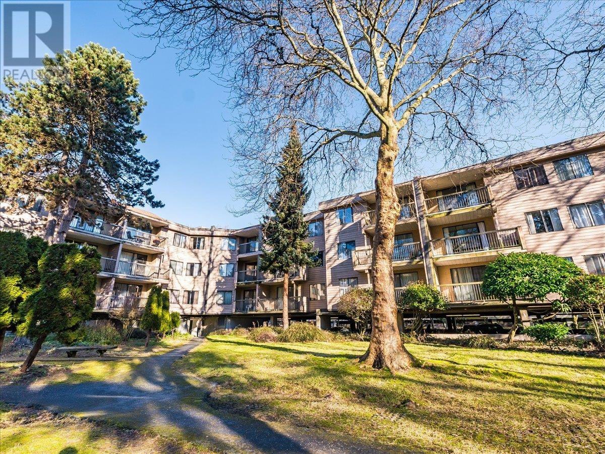 Listing Picture 16 of 18 : 328 8460 LANSDOWNE ROAD, Richmond / 烈治文 - 魯藝地產 Yvonne Lu Group - MLS Medallion Club Member