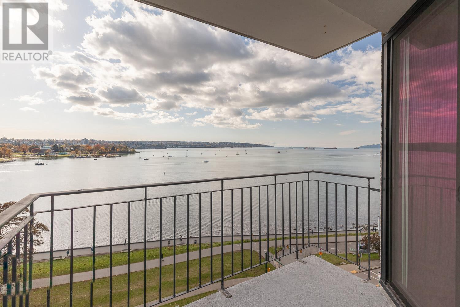 Listing Picture 8 of 40 : 901 1575 BEACH AVENUE, Vancouver / 溫哥華 - 魯藝地產 Yvonne Lu Group - MLS Medallion Club Member