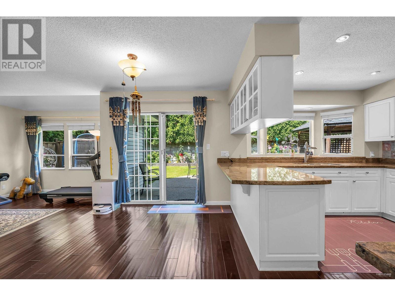 470 Alouette Drive, Coquitlam, British Columbia  V3C 4Y8 - Photo 14 - R2964145