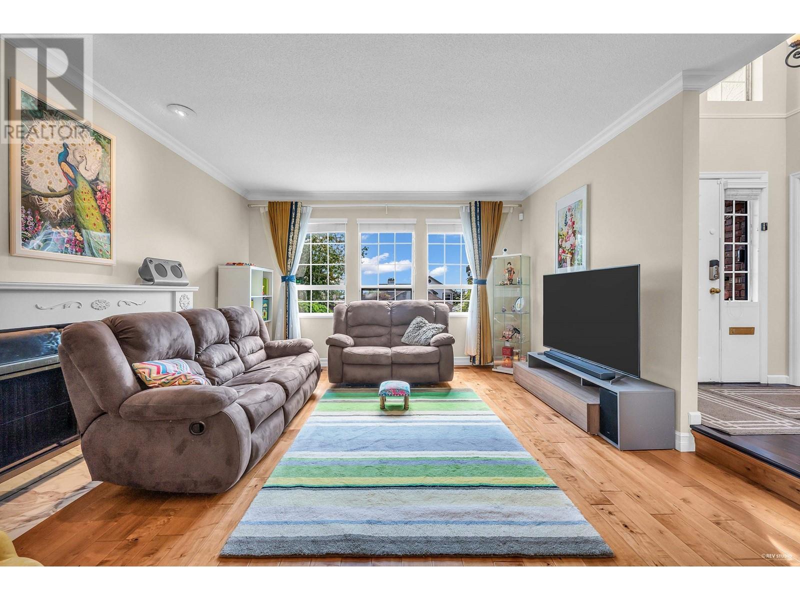 470 Alouette Drive, Coquitlam, British Columbia  V3C 4Y8 - Photo 2 - R2964145