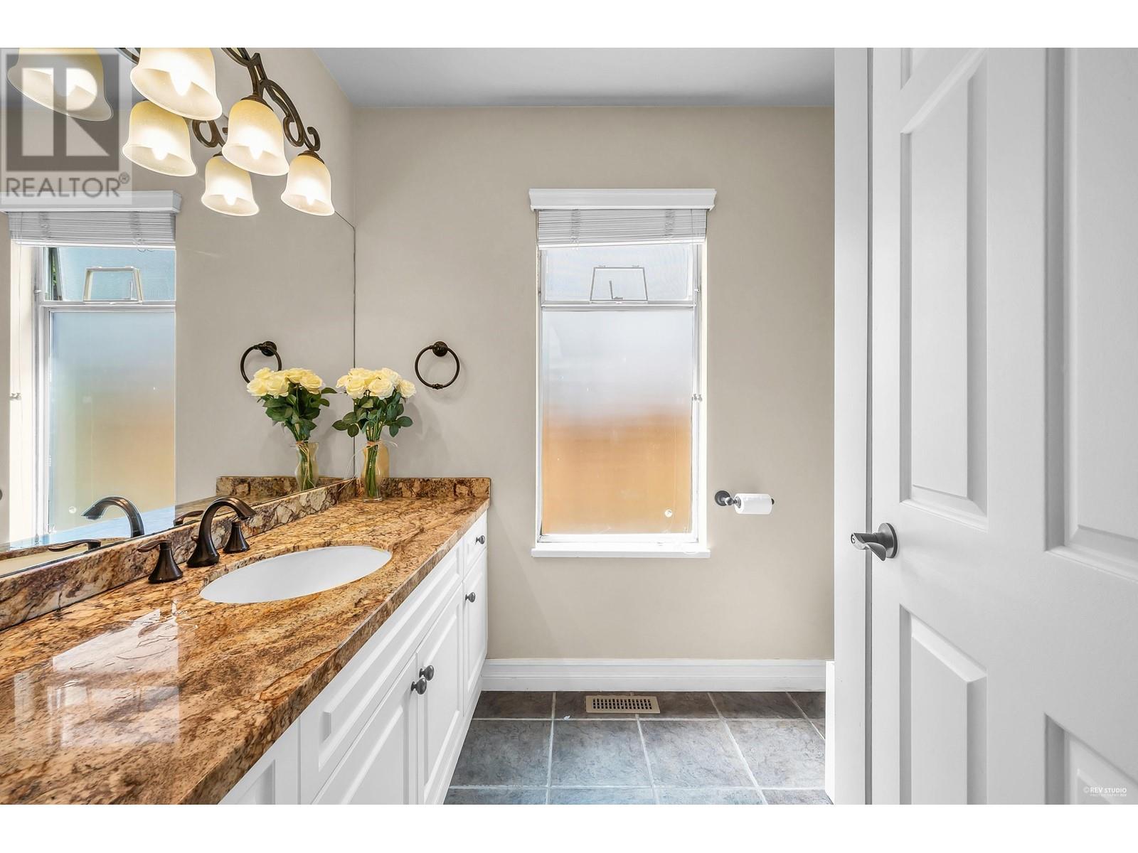 470 Alouette Drive, Coquitlam, British Columbia  V3C 4Y8 - Photo 20 - R2964145