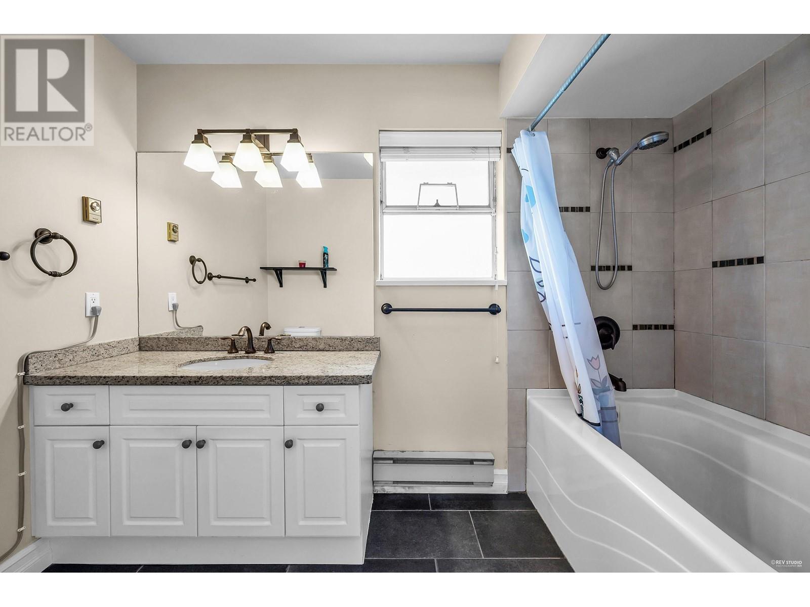 470 Alouette Drive, Coquitlam, British Columbia  V3C 4Y8 - Photo 27 - R2964145