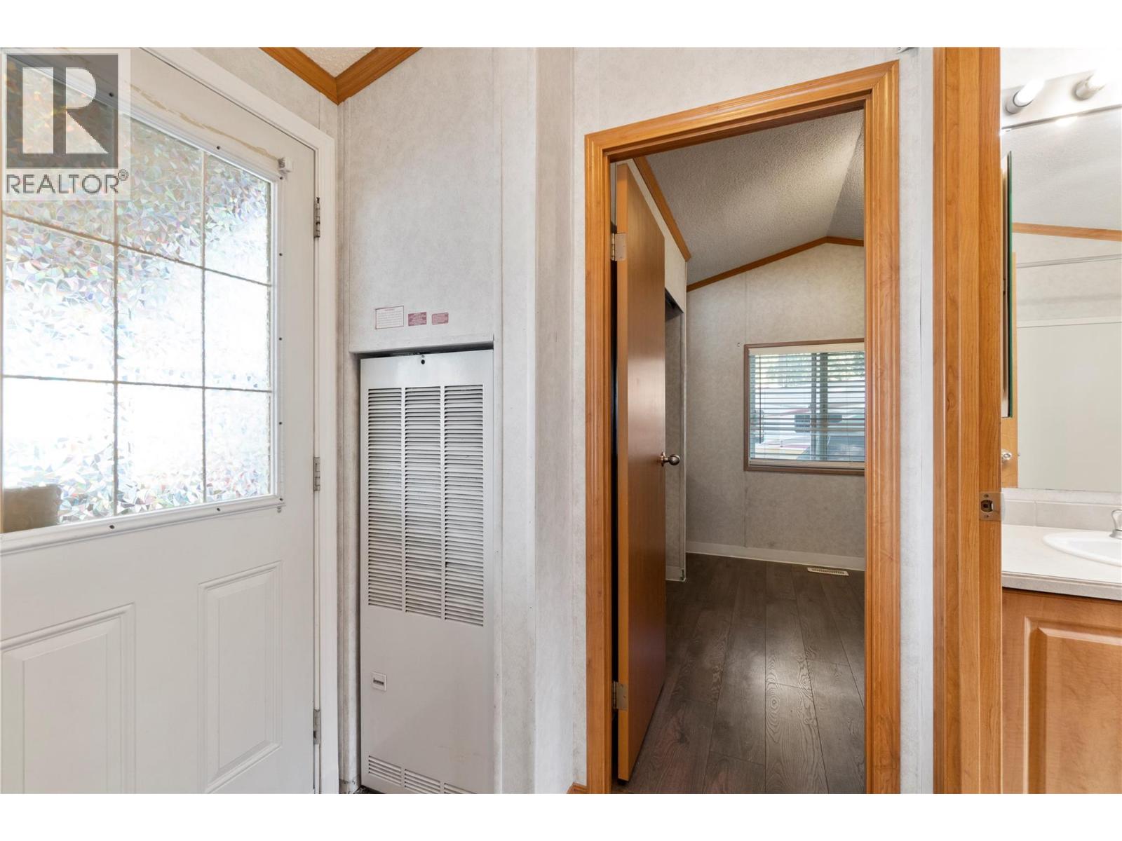 6670 Trans Canada Highway Ne Unit# 113, Canoe, British Columbia V0E 1K0 - Photo 17 - 10333145