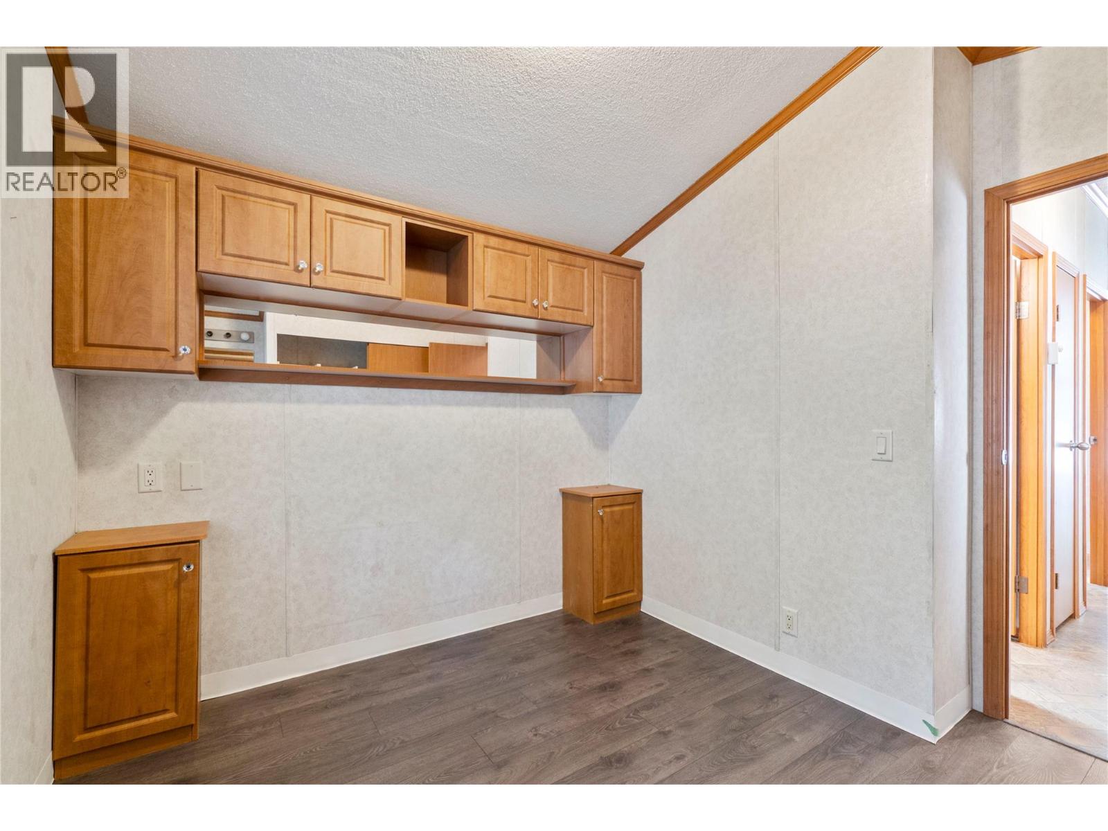 6670 Trans Canada Highway Ne Unit# 113, Canoe, British Columbia V0E 1K0 - Photo 13 - 10333145