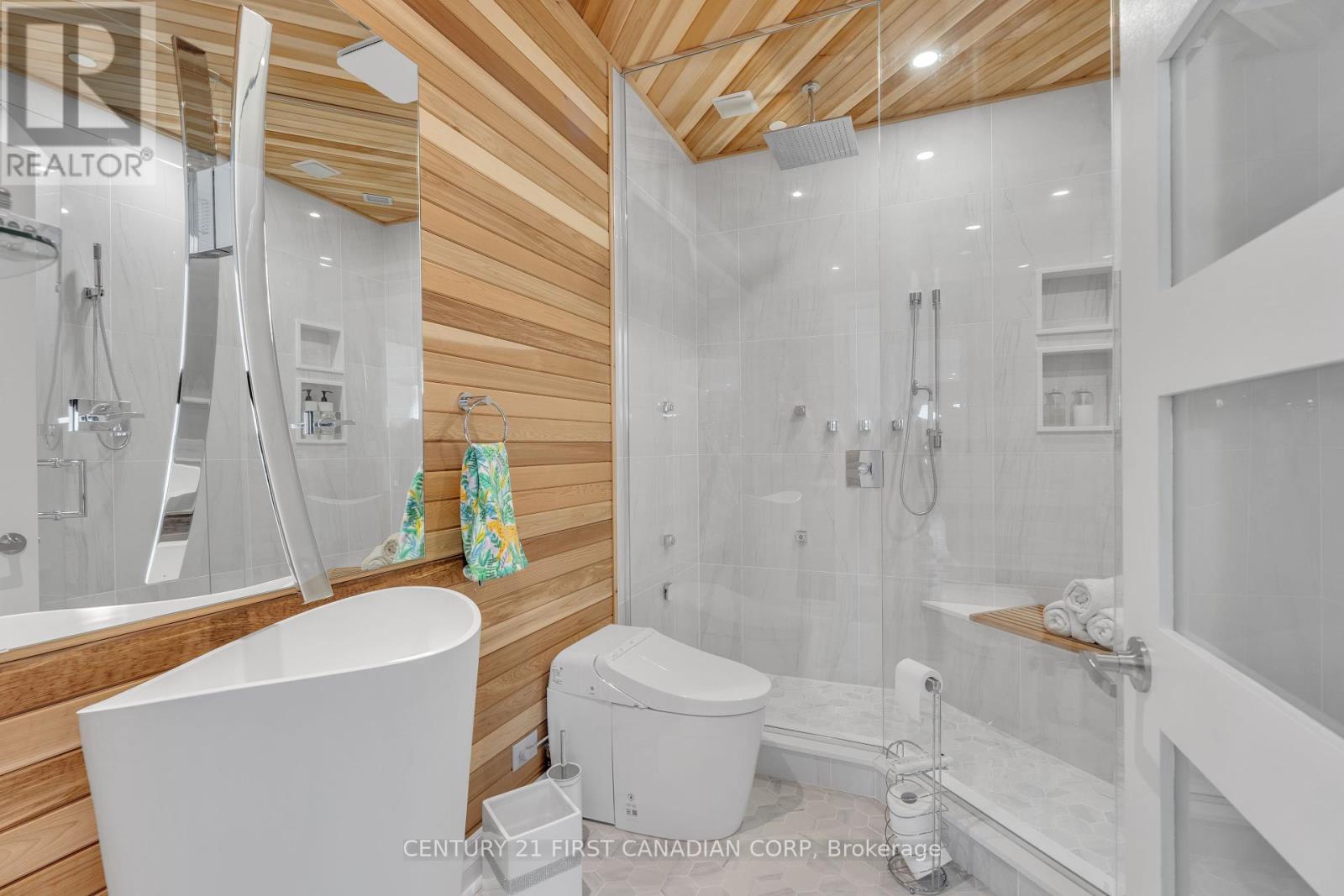 2701/04 - 330 Ridout Street N, London, Ontario  N6A 0A7 - Photo 17 - X11913320