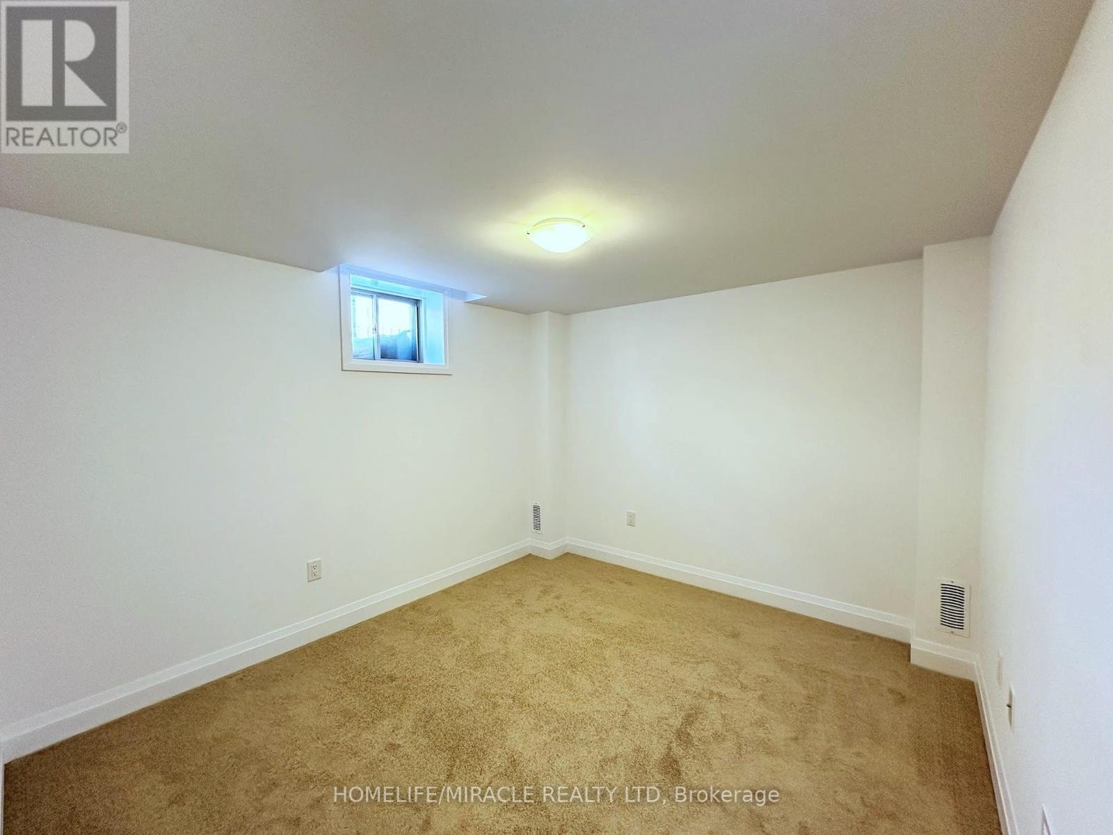 Property at 25 GATEWAY DRIVE image 2