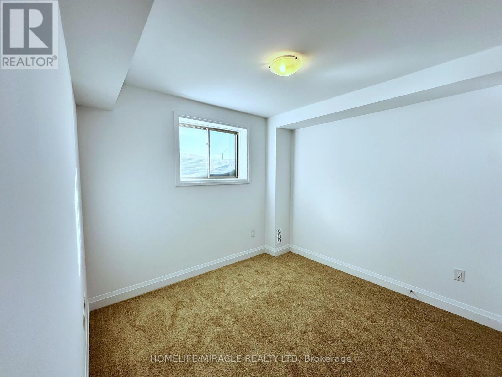 Property at 25 GATEWAY DRIVE image 3