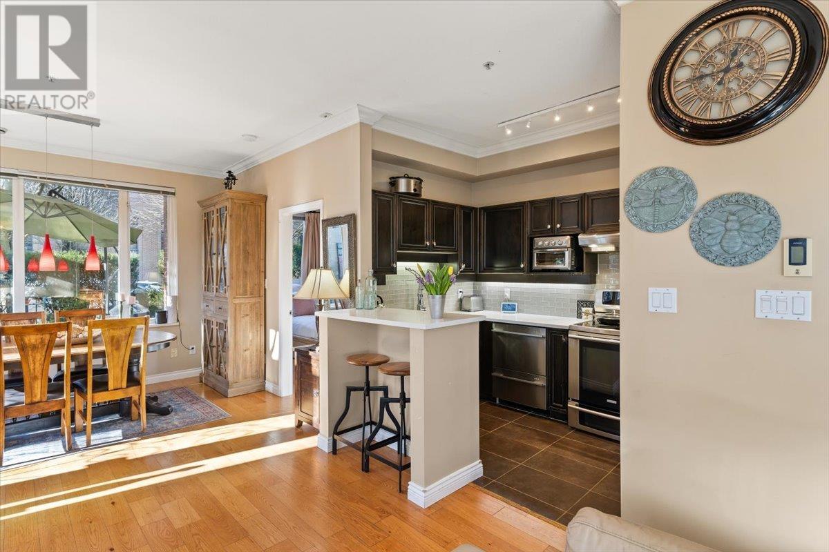 Listing Picture 8 of 26 : 115 2628 YEW STREET, Vancouver / 溫哥華 - 魯藝地產 Yvonne Lu Group - MLS Medallion Club Member