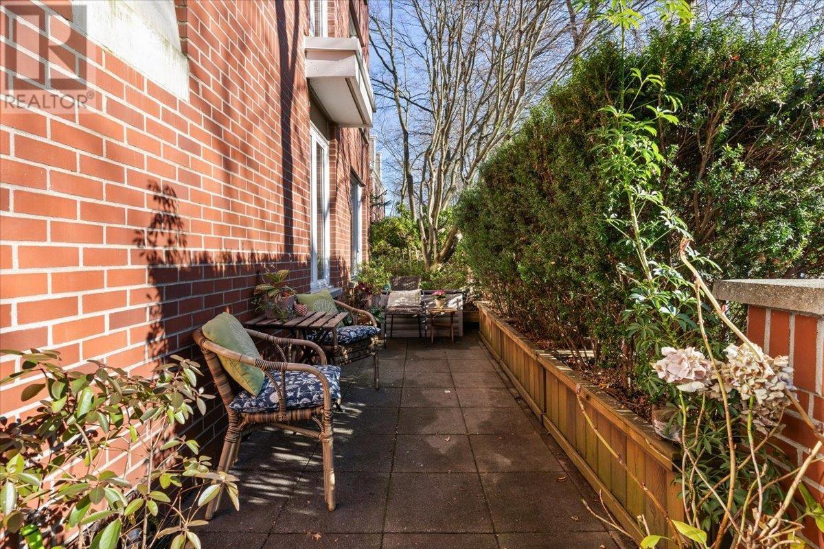 Listing Picture 22 of 26 : 115 2628 YEW STREET, Vancouver / 溫哥華 - 魯藝地產 Yvonne Lu Group - MLS Medallion Club Member