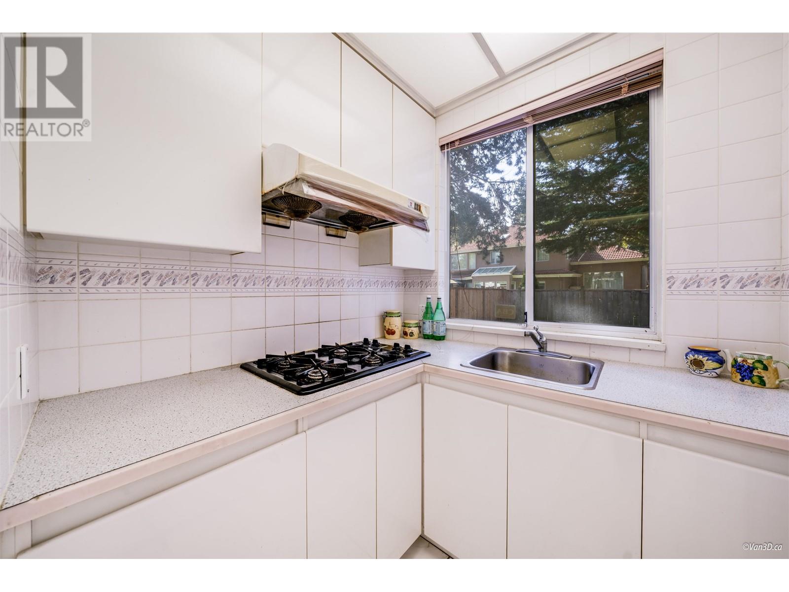 3580 Springfield Drive, Richmond, British Columbia  V7E 1Z4 - Photo 11 - R2964131