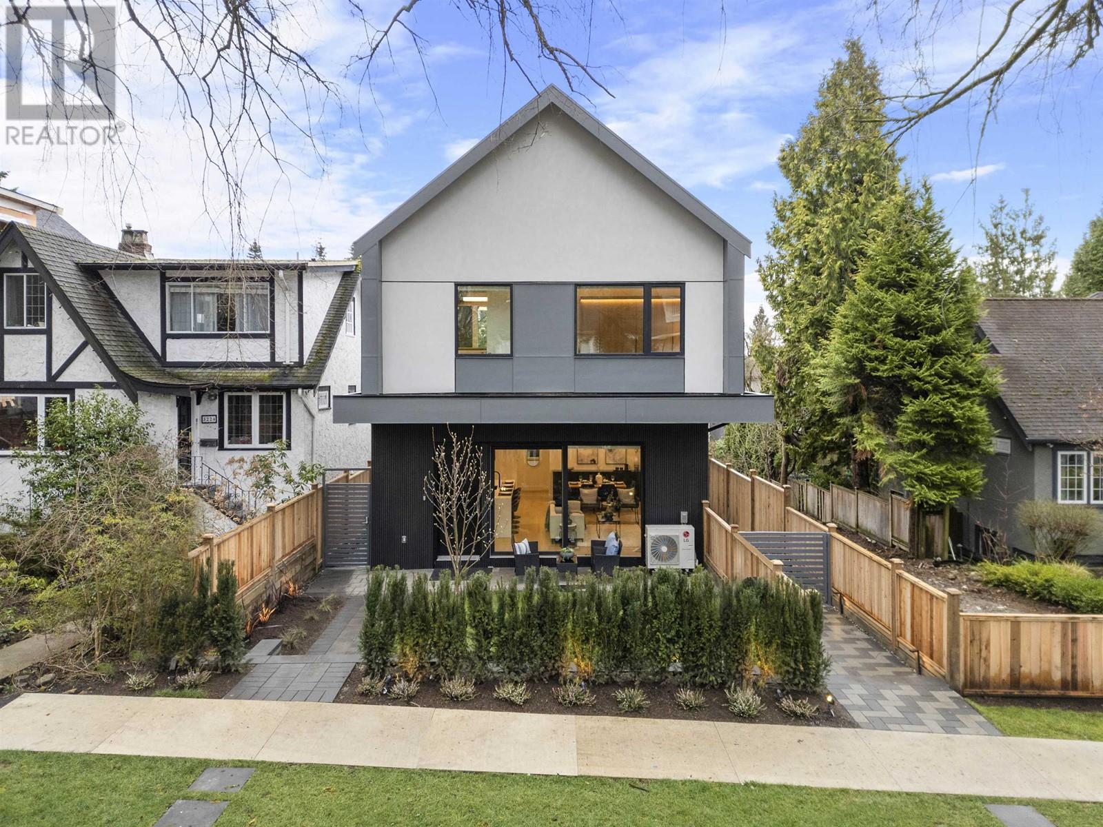 Property at 1 3232 W 38TH AVENUE image 2
