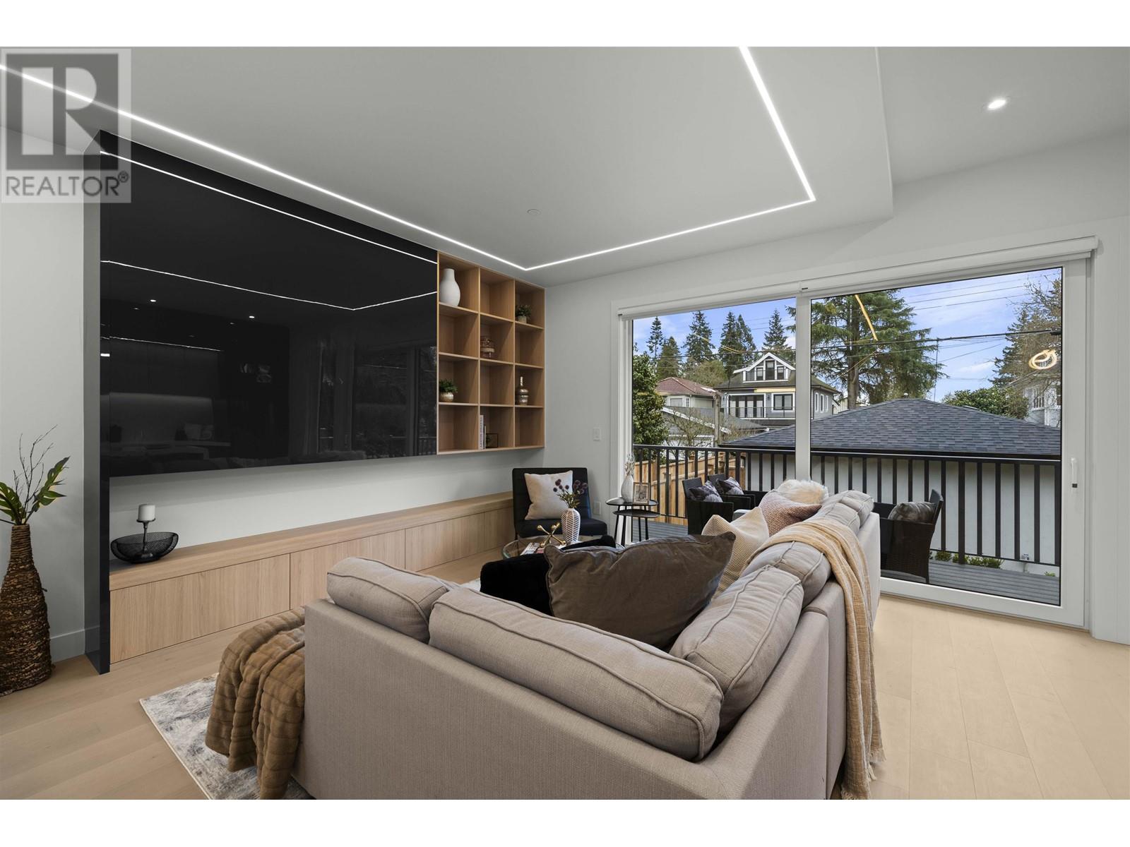 Property at 2 3232 W 38TH AVENUE image 3