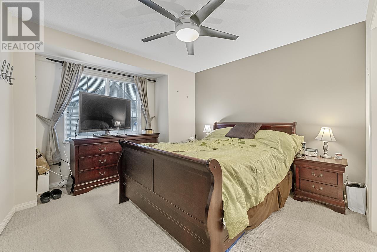 Listing Picture 11 of 26 : 3310 NOEL DRIVE, Burnaby / 本拿比 - 魯藝地產 Yvonne Lu Group - MLS Medallion Club Member