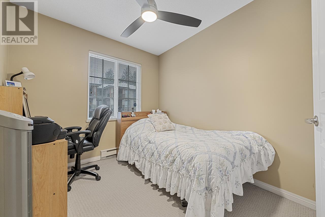 Listing Picture 16 of 26 : 3310 NOEL DRIVE, Burnaby / 本拿比 - 魯藝地產 Yvonne Lu Group - MLS Medallion Club Member